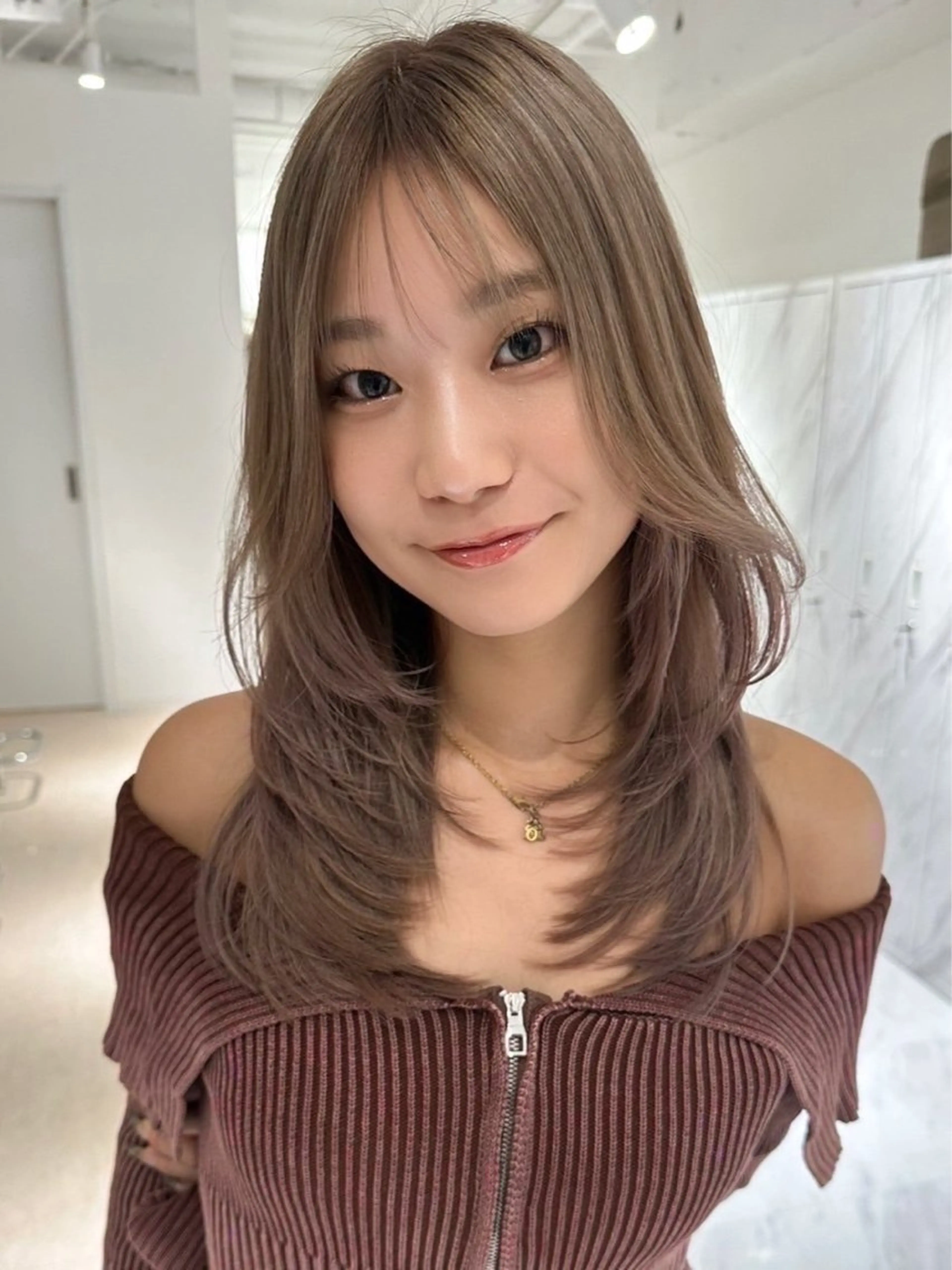 セミロング 顔周りカット レイヤーカット 小顔カット CIELO beauty所属・✴︎ Rinaのヘアスタイル