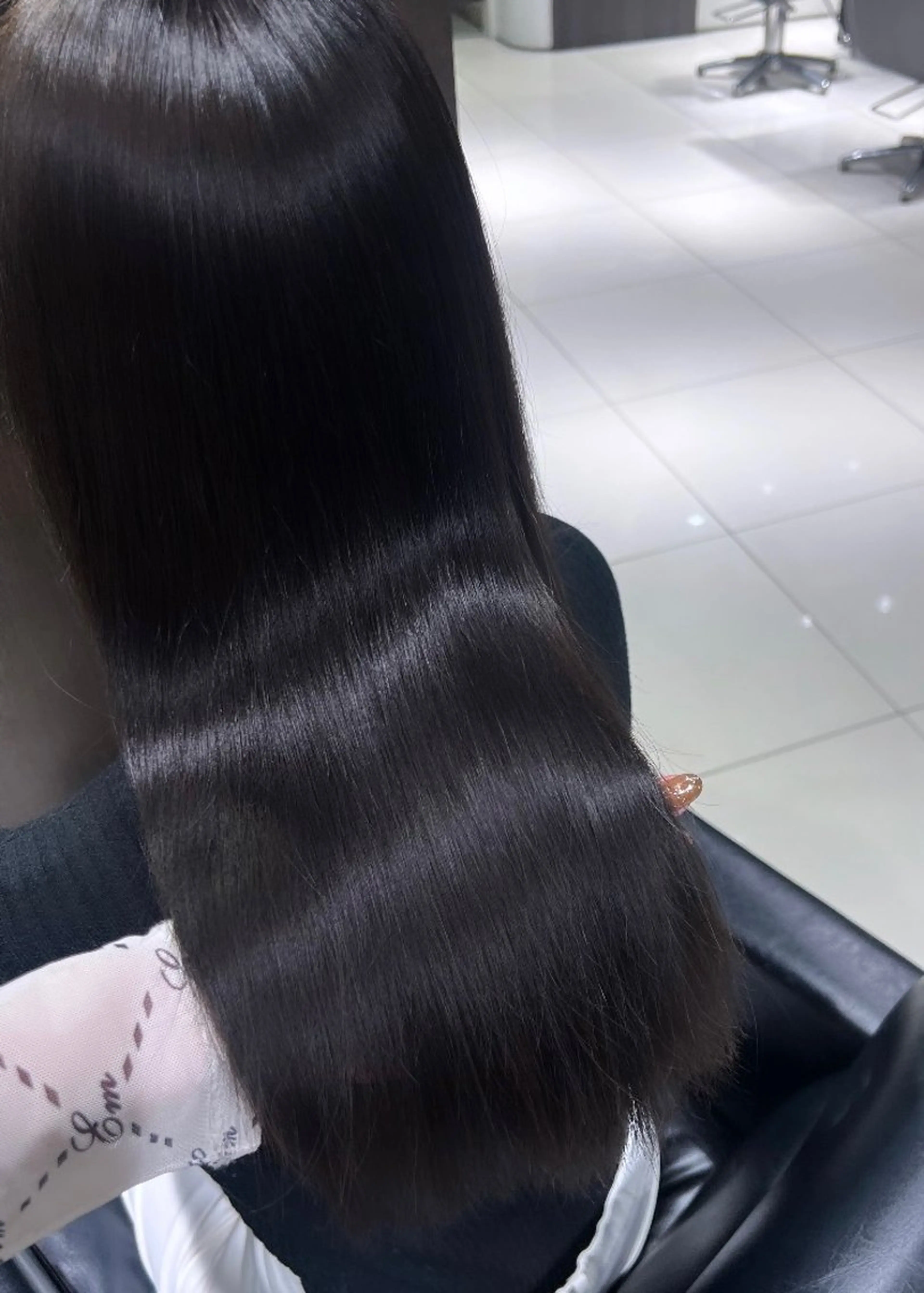 ロング カラー レイヤー×艶髪🤎. 𝜗𝜚hitomiのヘアスタイル