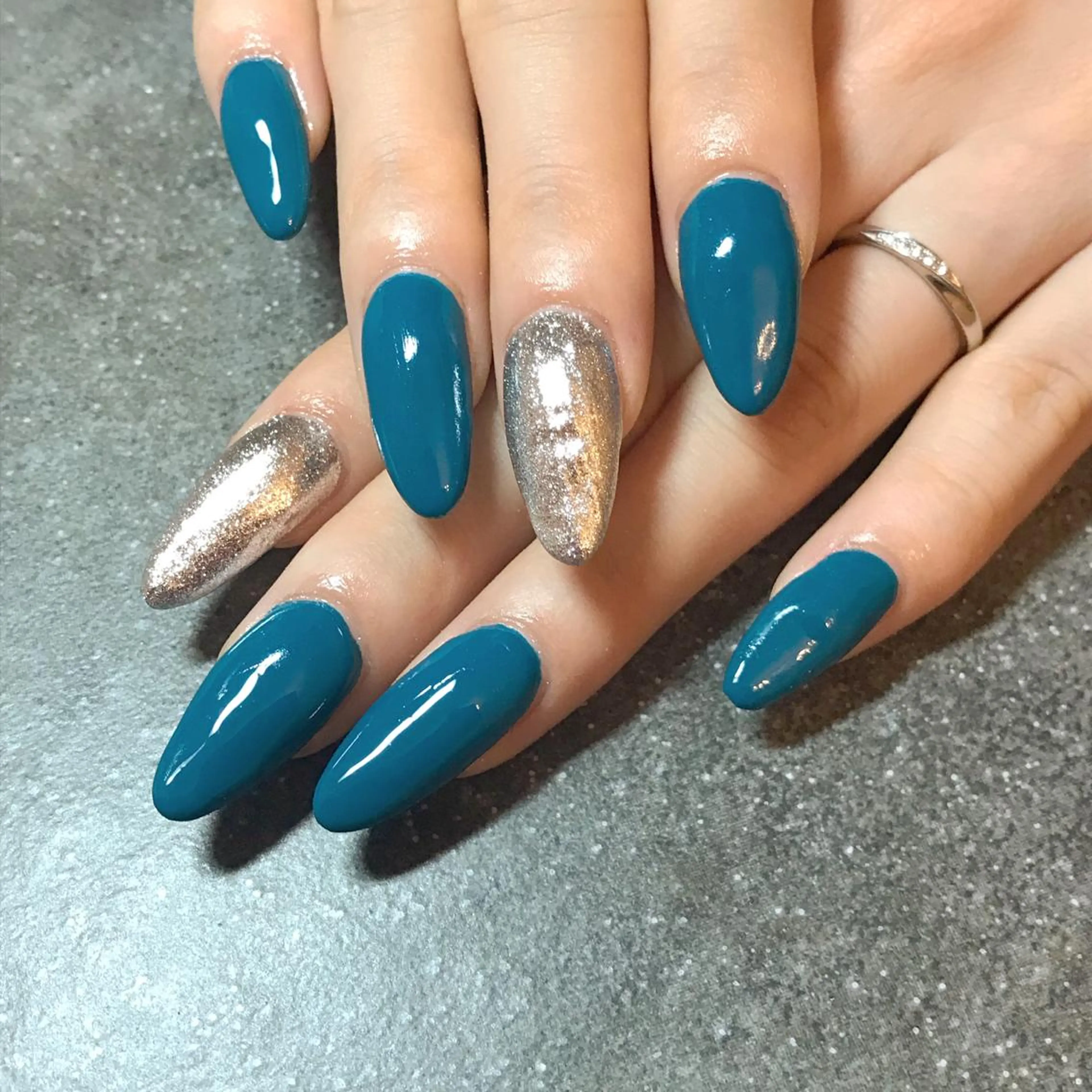 ネイル 長さ出し ワンカラーネイル marie nailのネイルデザイン