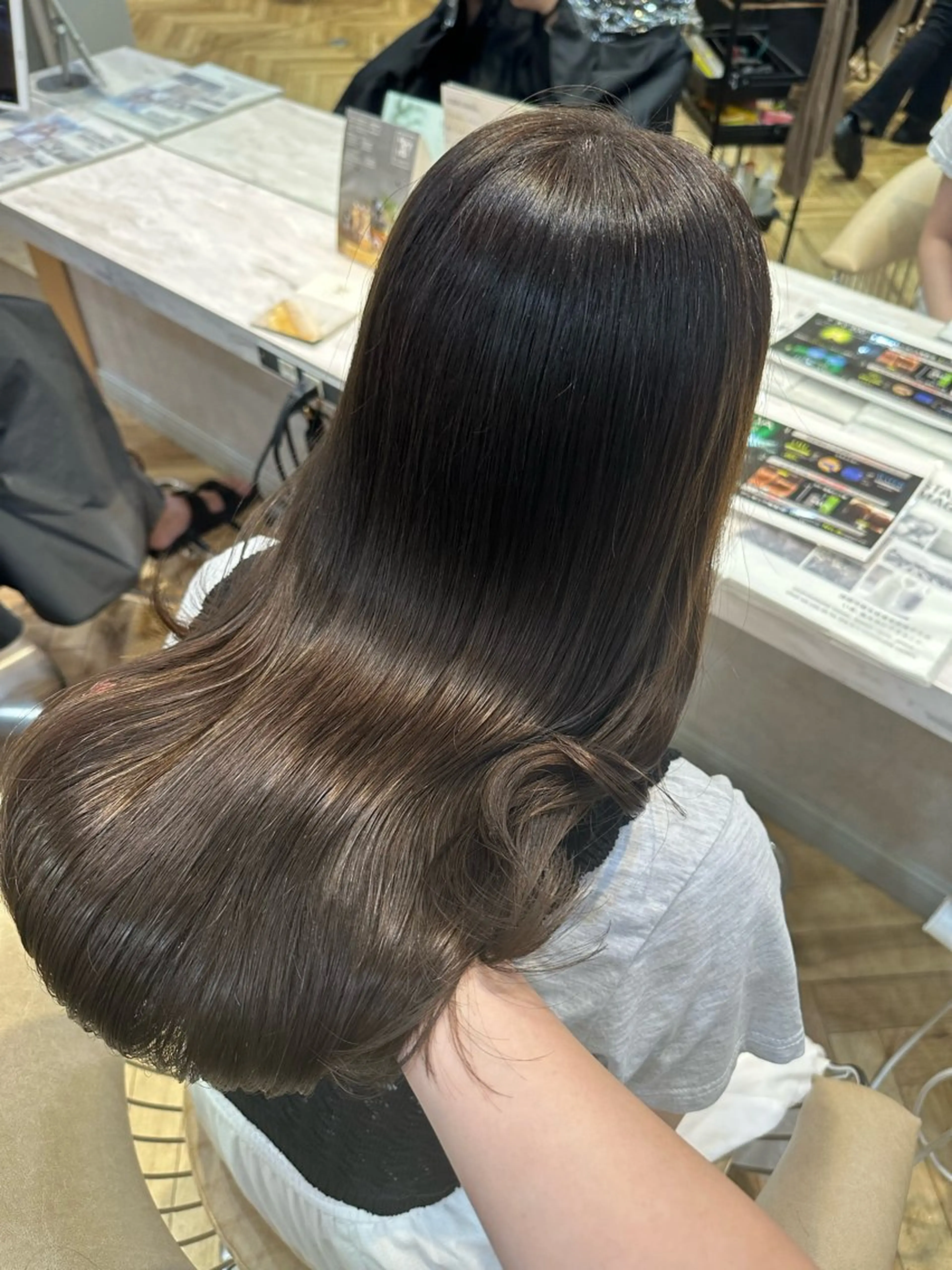 ロング カット ヘアカラー トリートメント 💖レイヤー×美髪 💖momoのヘアスタイル