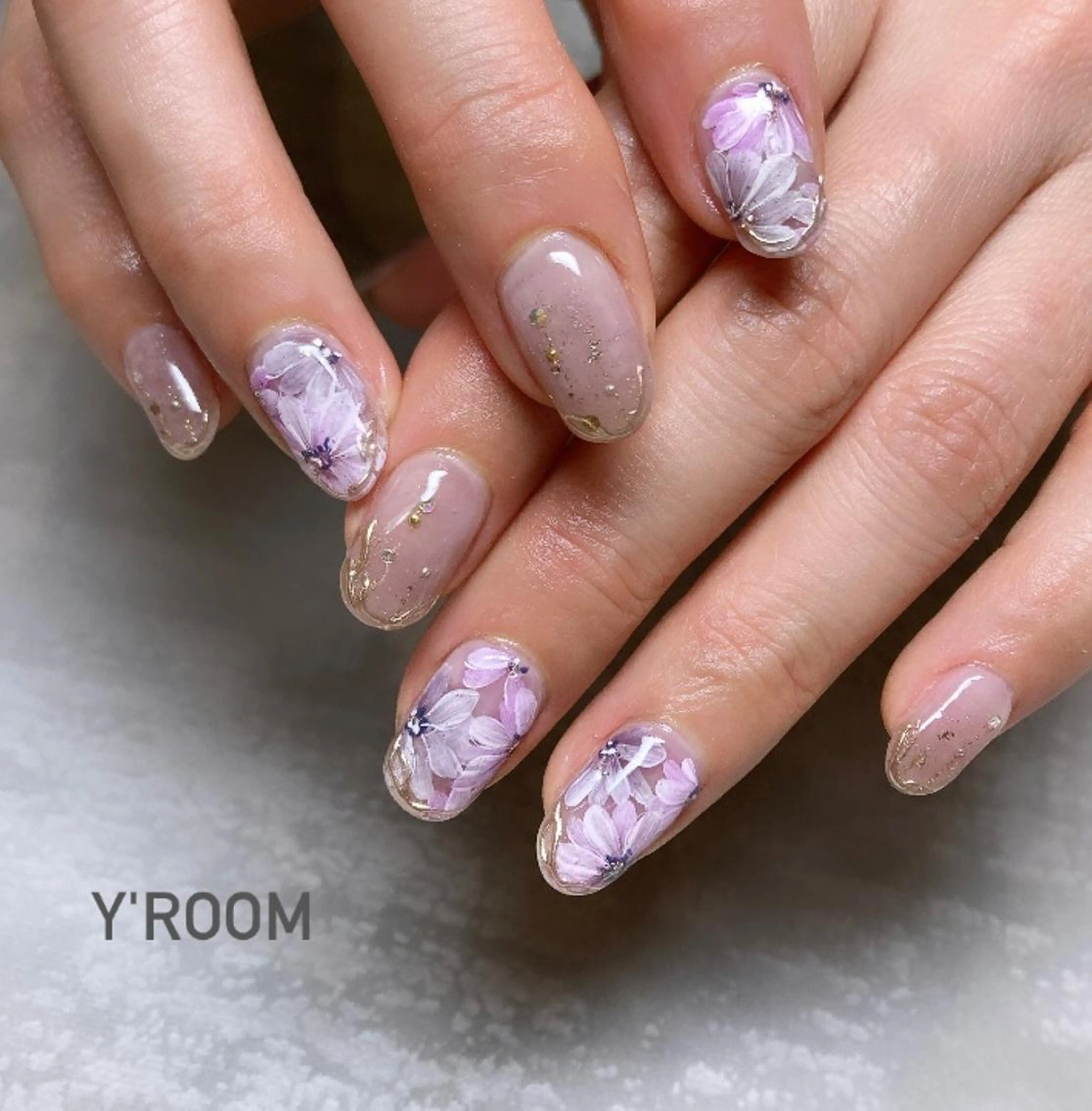 ネイル オーロラネイル フラッシュネイル フラワーネイル フットネイル ジェルネイル ハンドネイル YUKA （ネイリスト）のネイルデザイン