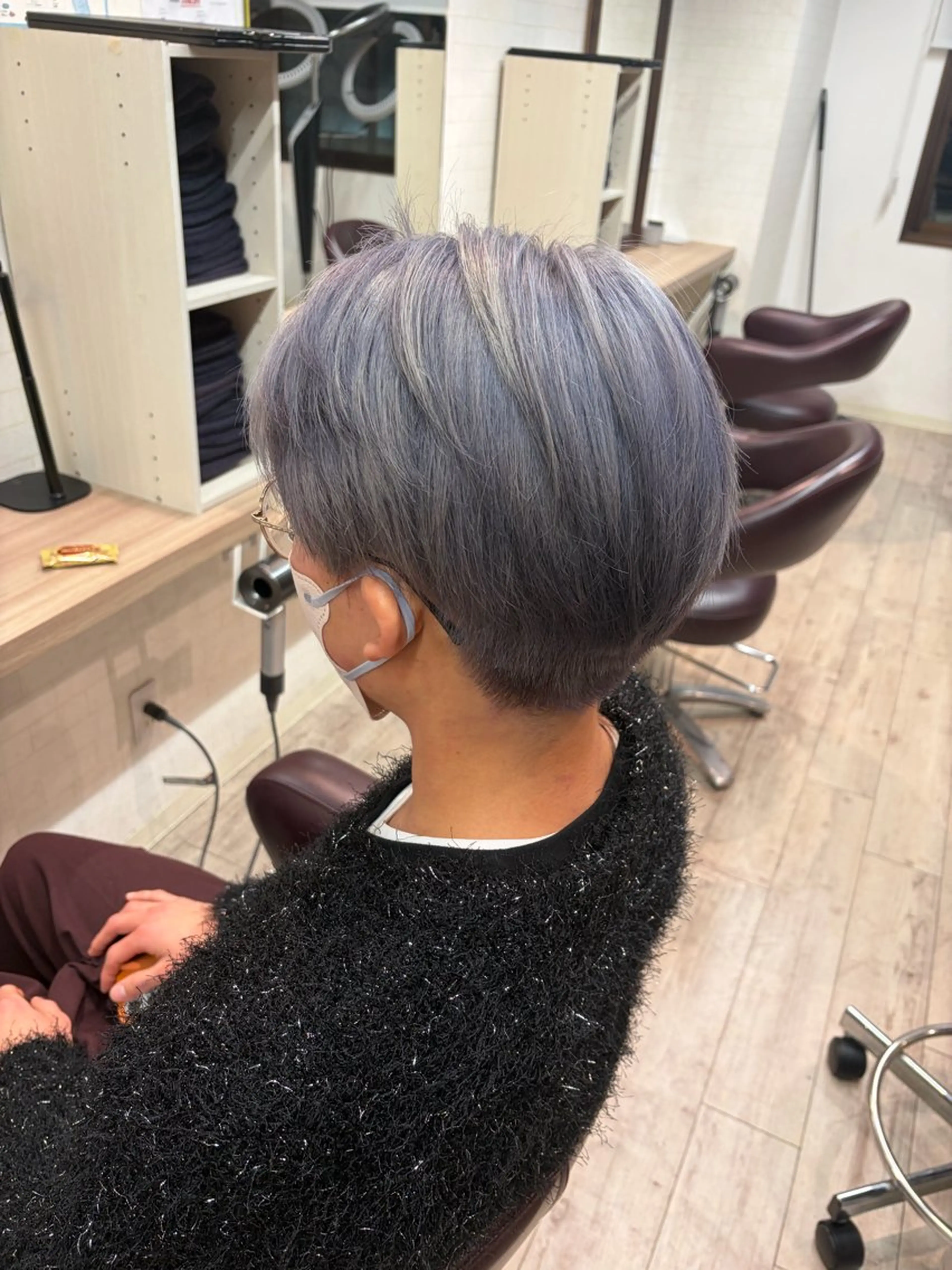 メンズ メンズブリーチ ヘアカラー SHAMPOOBOY COIFF1RST長崎所属・大賀 鈴のヘアスタイル