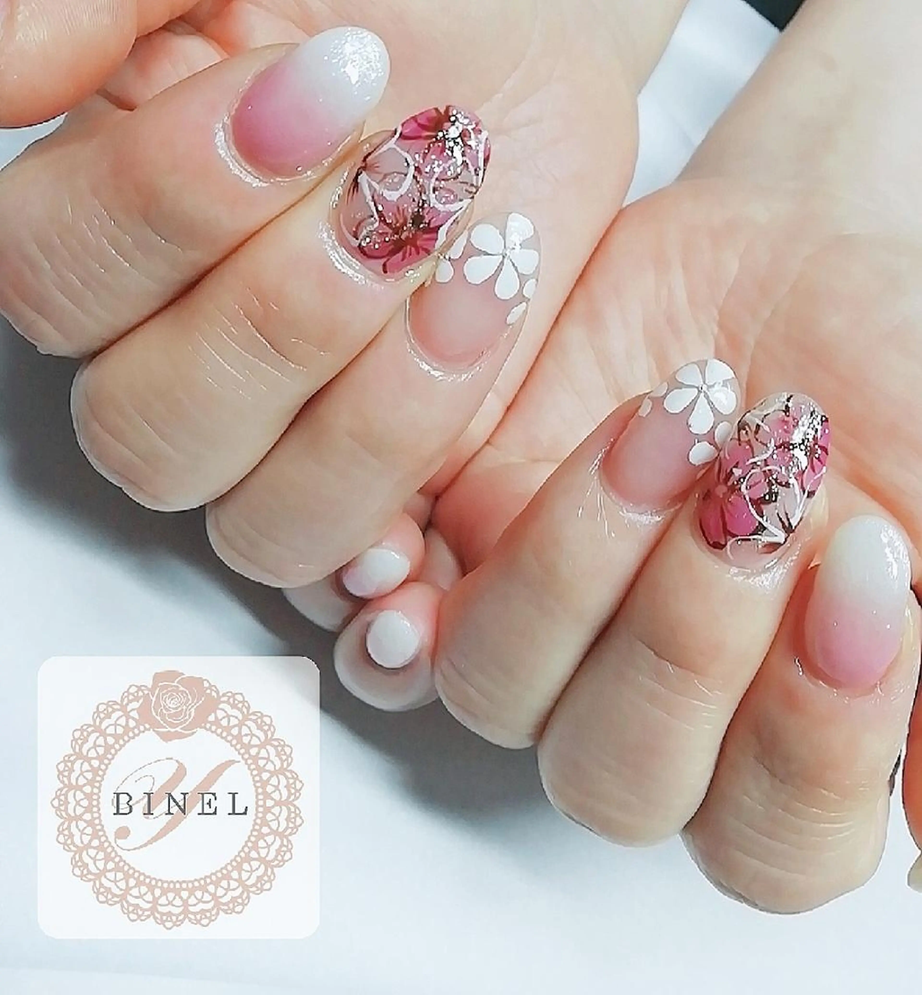 ネイル アートネイル フラワーネイル フレンチネイル ハンドネイル Nail Salon Y.BINELのネイルデザイン