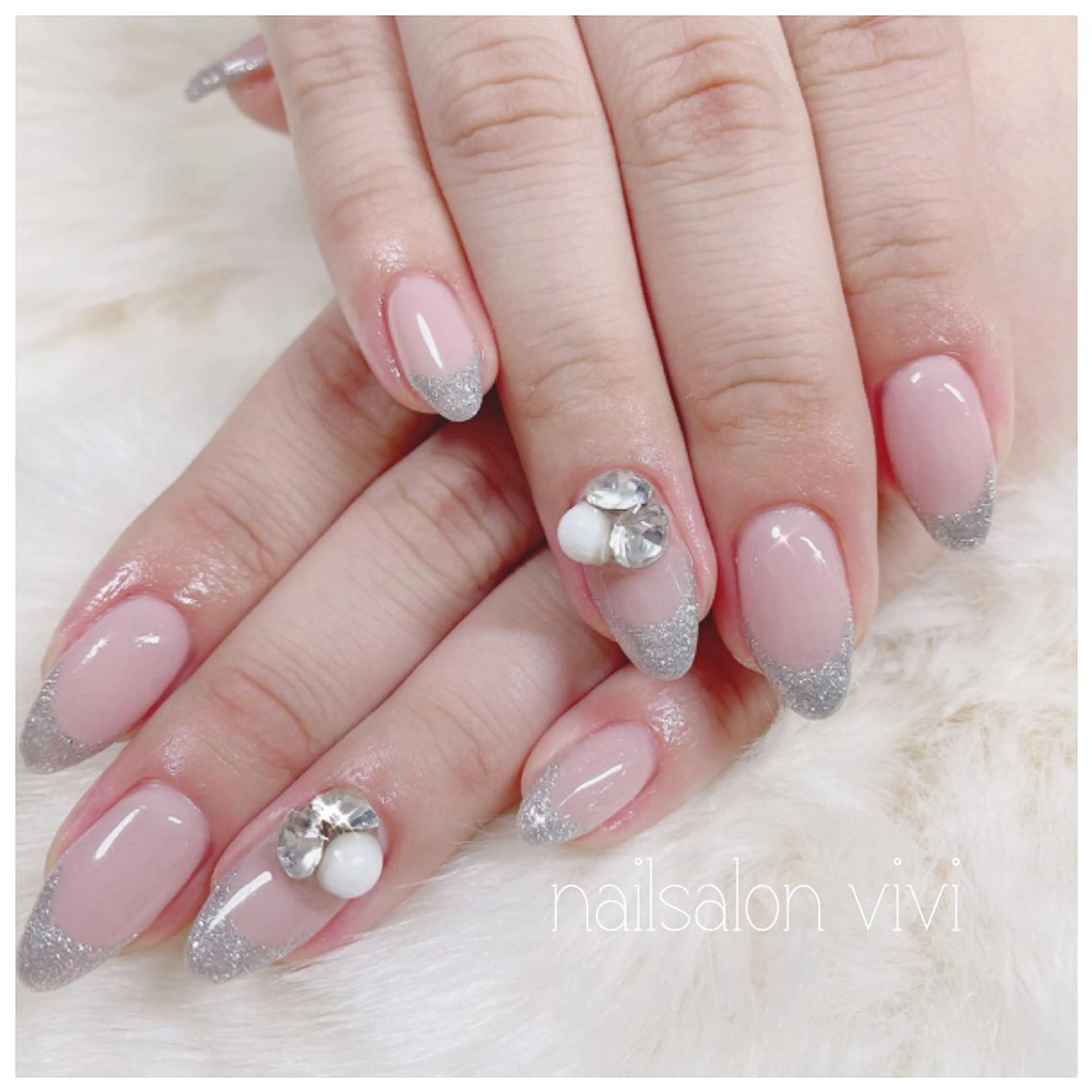 ネイル ＶＩＶＩ nailsalonのネイルデザイン