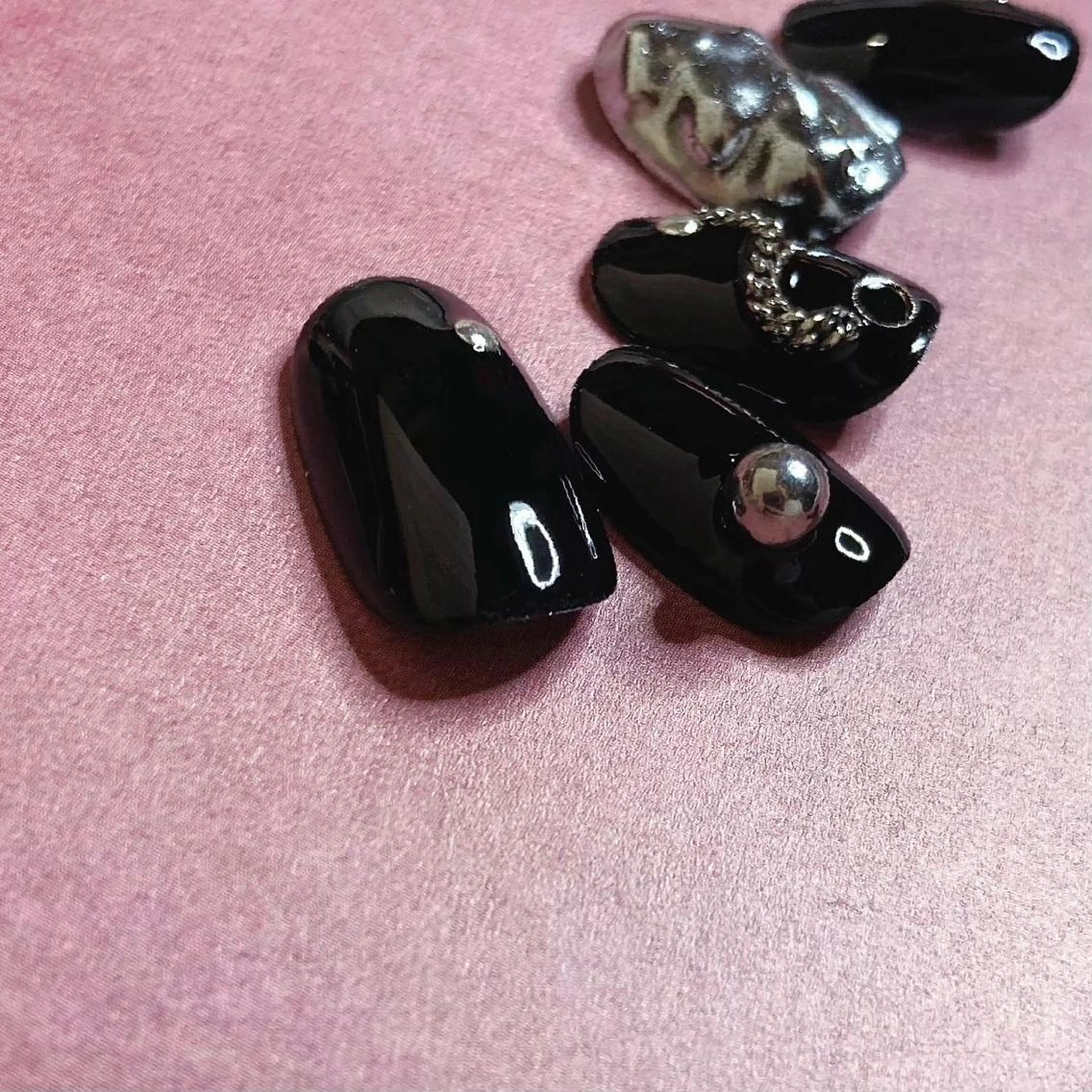 ネイル NOIROUGE所属・NOI ROUGEのネイルデザイン