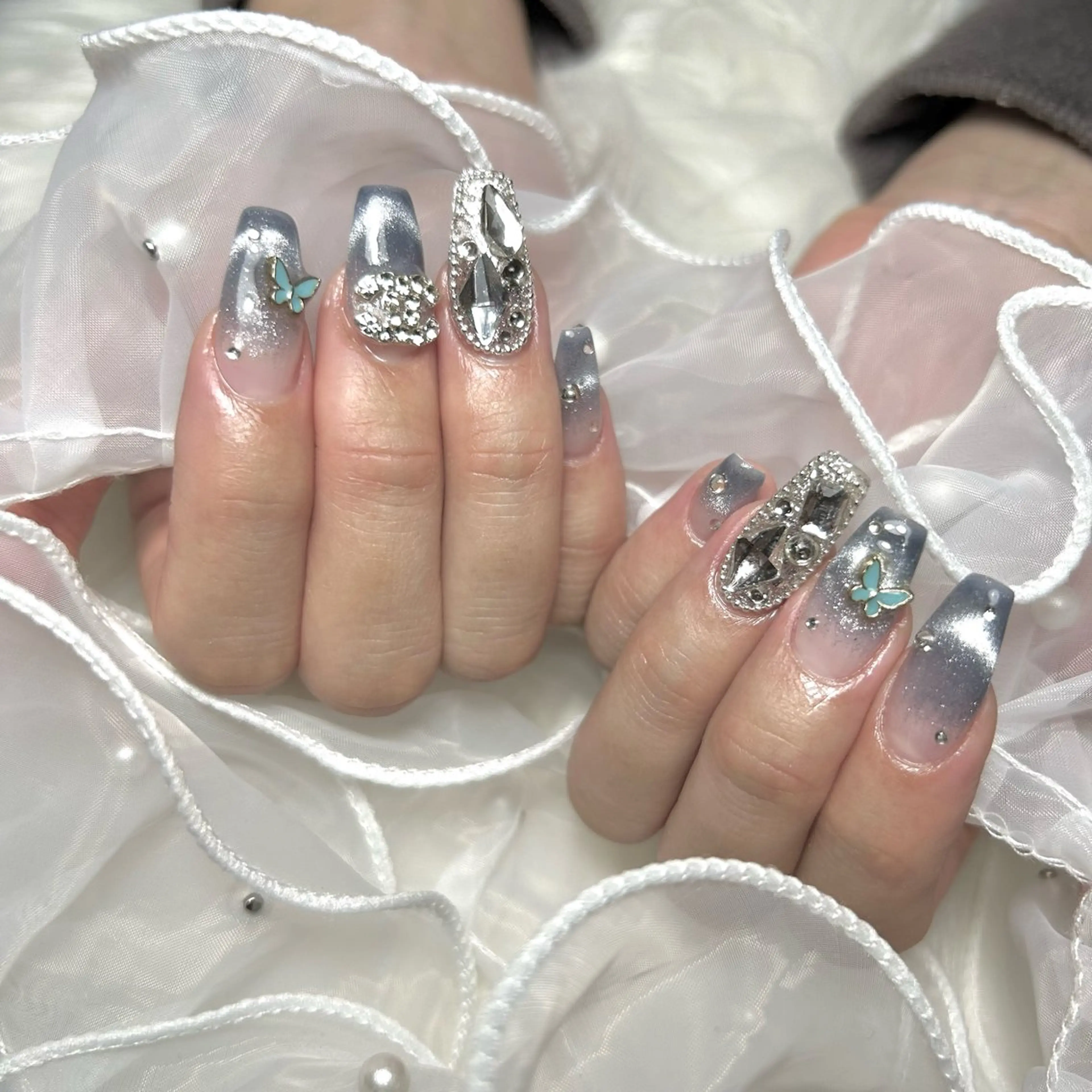 ✋🏽ハンドネイル✋🏽マグネットグラデーションの写真