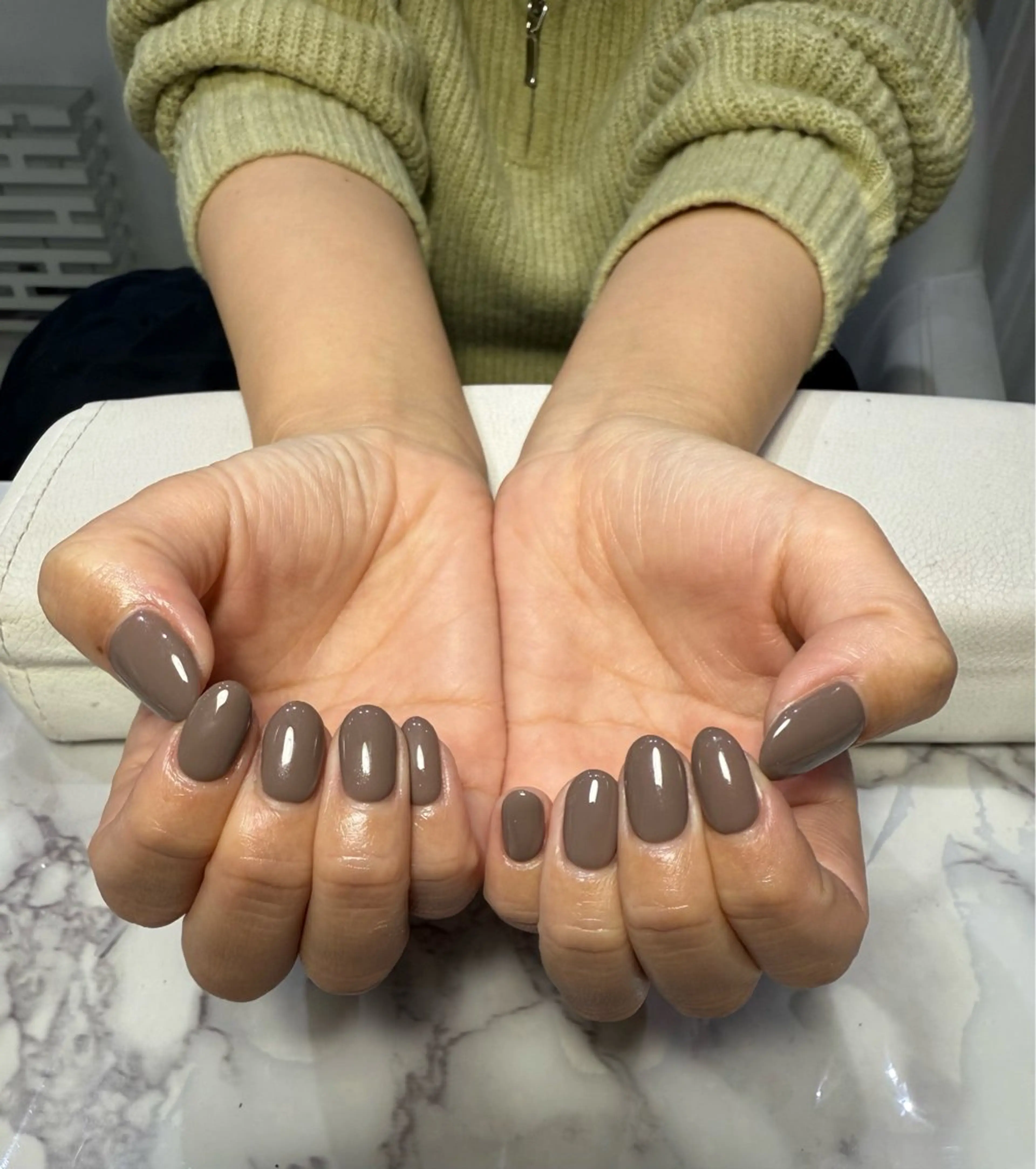 ☘️パラジェルベース⭐️ ワンカラー・ラメグラ　フィルイン施術の写真