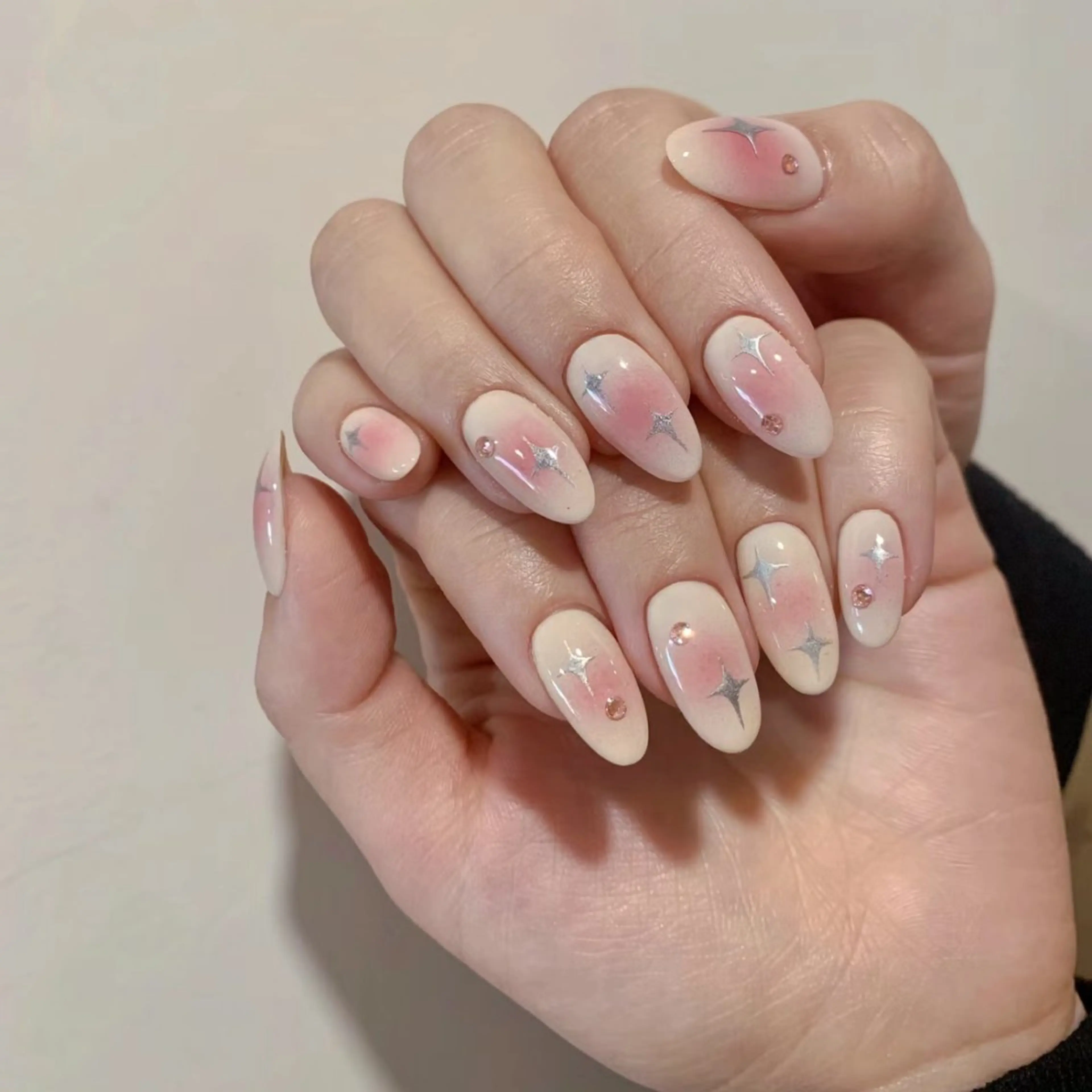 ネイル ハンドネイル ハンドケア 🍑 momo_nailのネイルデザイン