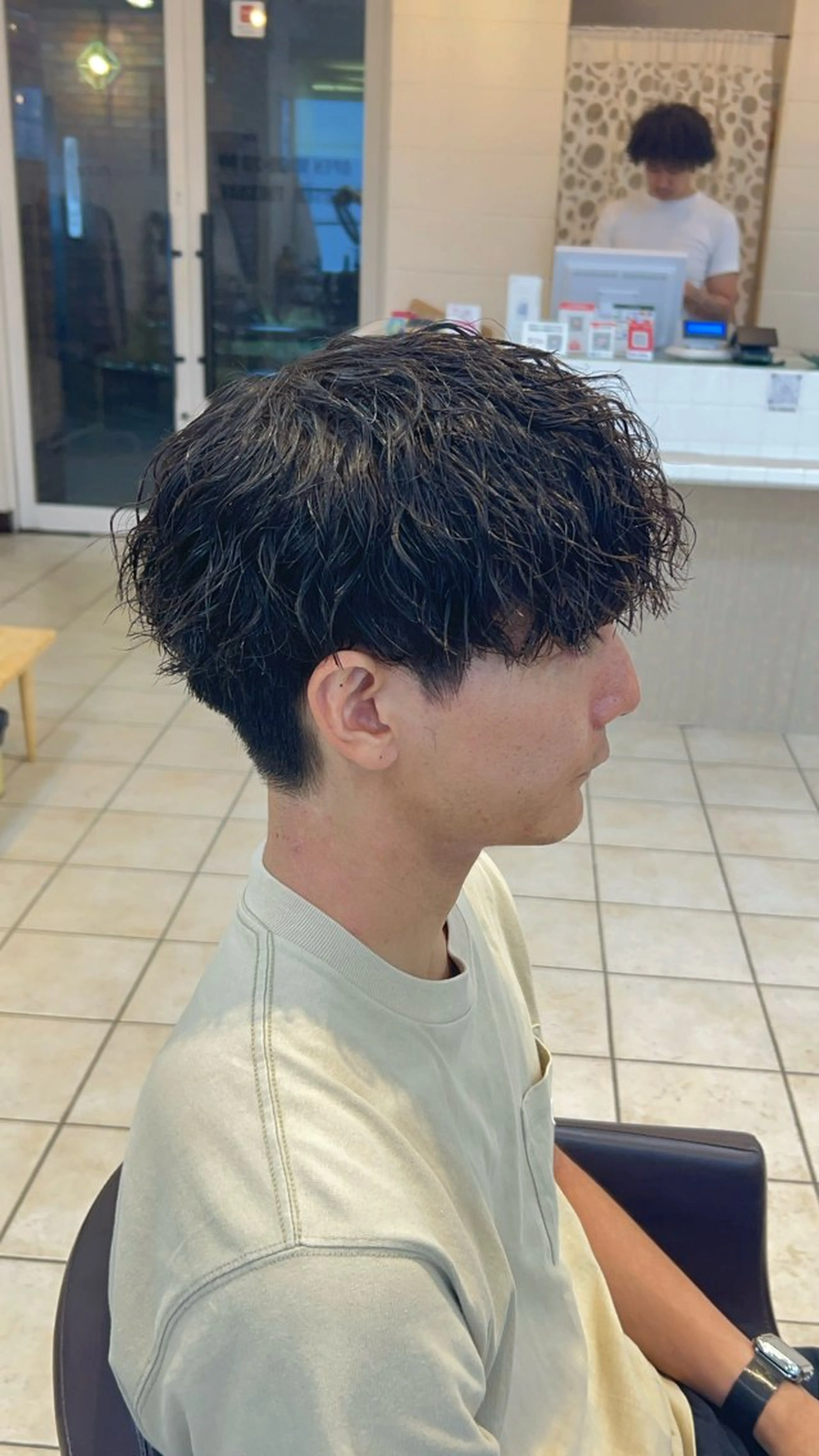 ミディアム 曲がる縮毛矯正大宮 No.1工藤竜雅のヘアスタイル