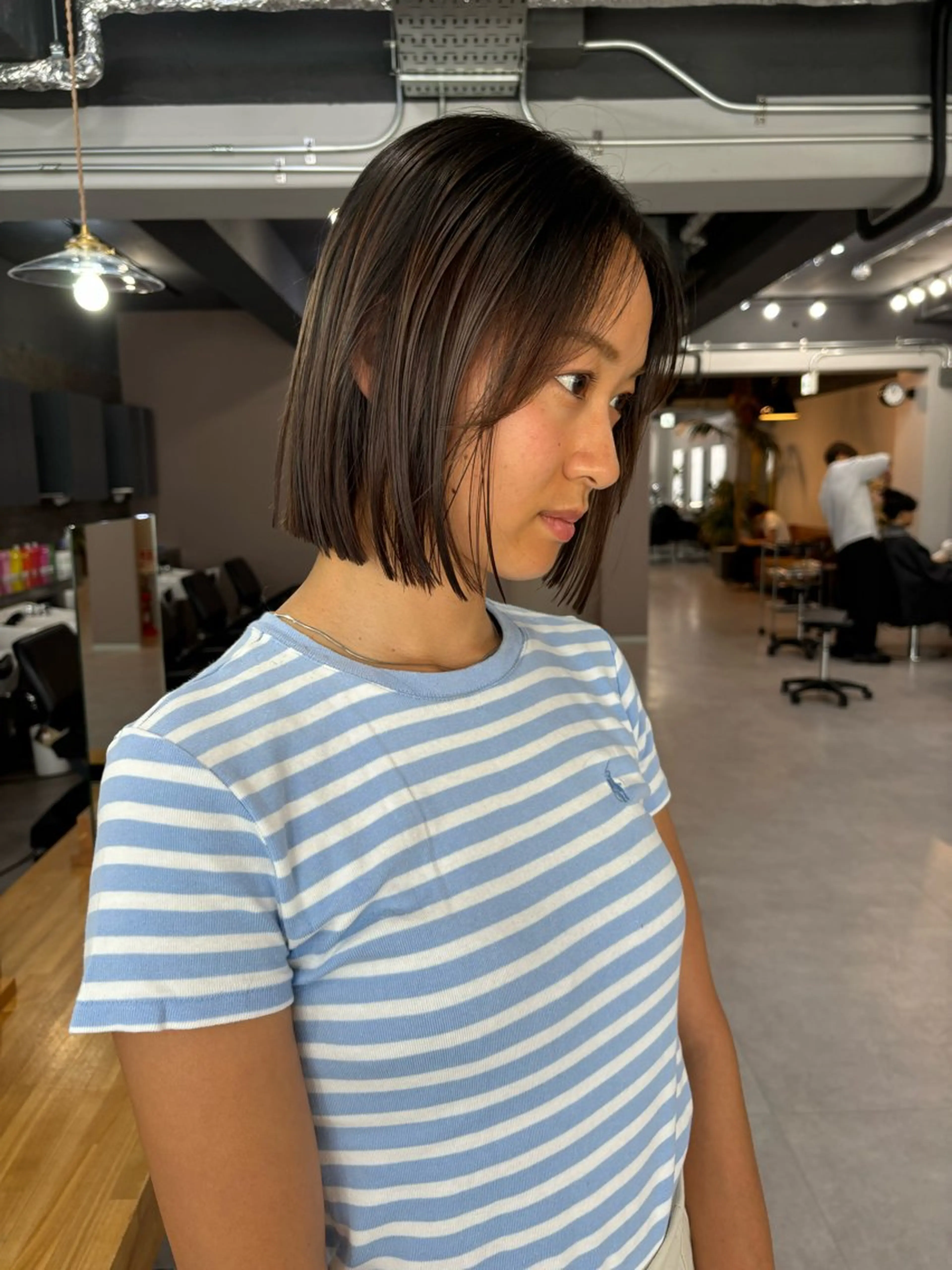 ミディアム カット 縮毛矯正 倉辻 香奈子のヘアスタイル