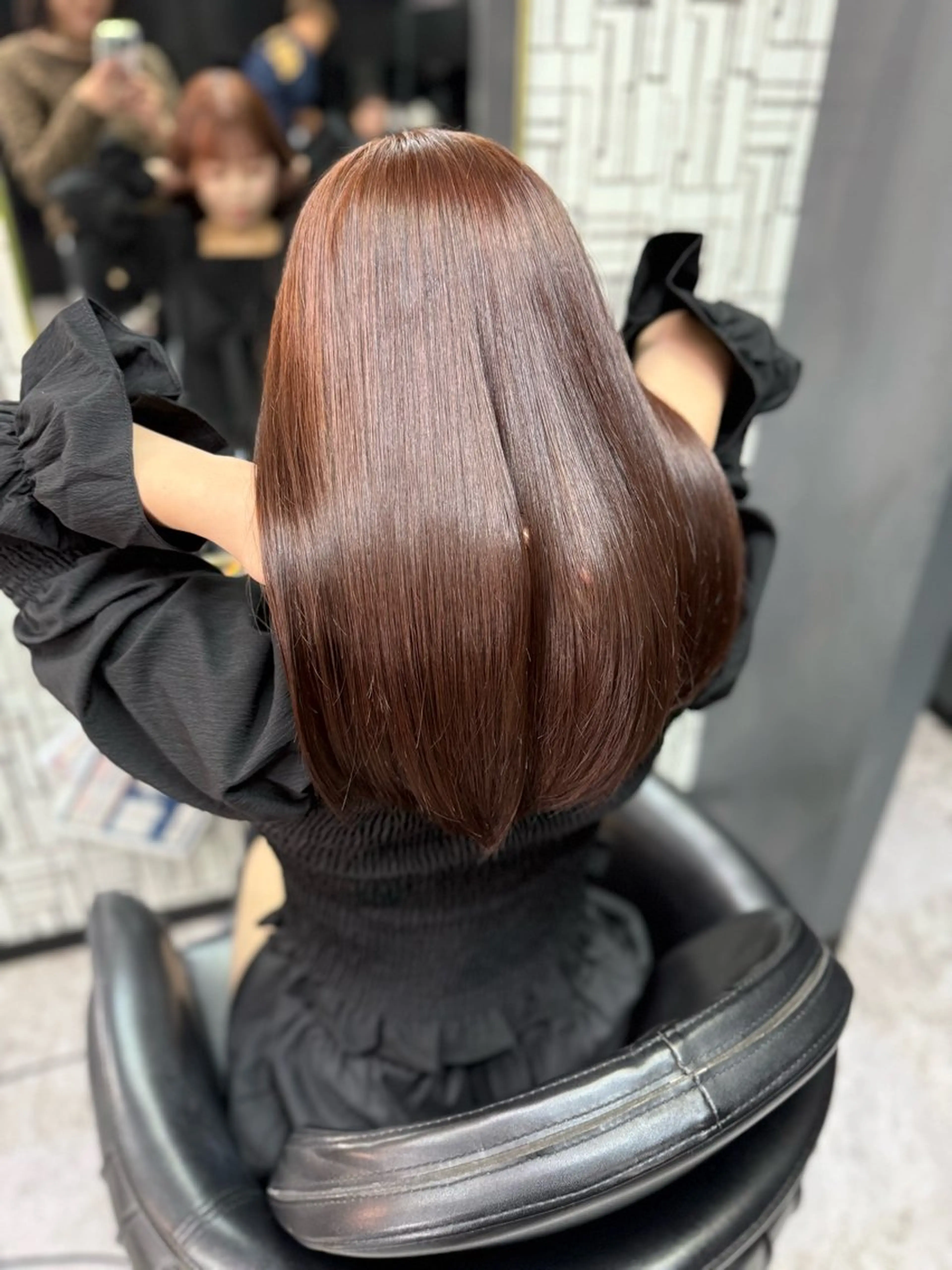 セミロング 瀧下 唯のヘアスタイル