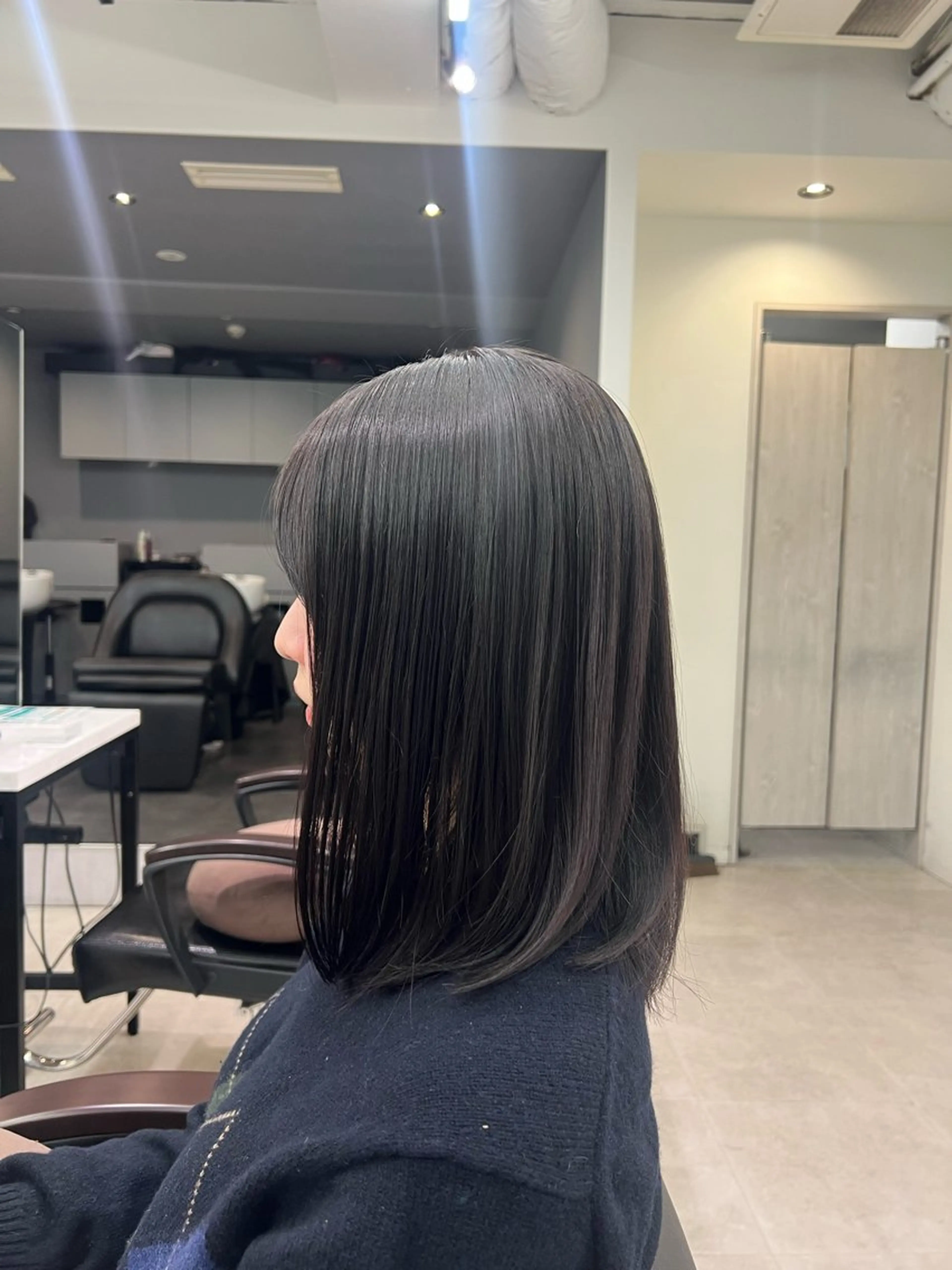 セミロング カラー kei/透明感カラー /縮毛矯正/メンズのヘアスタイル