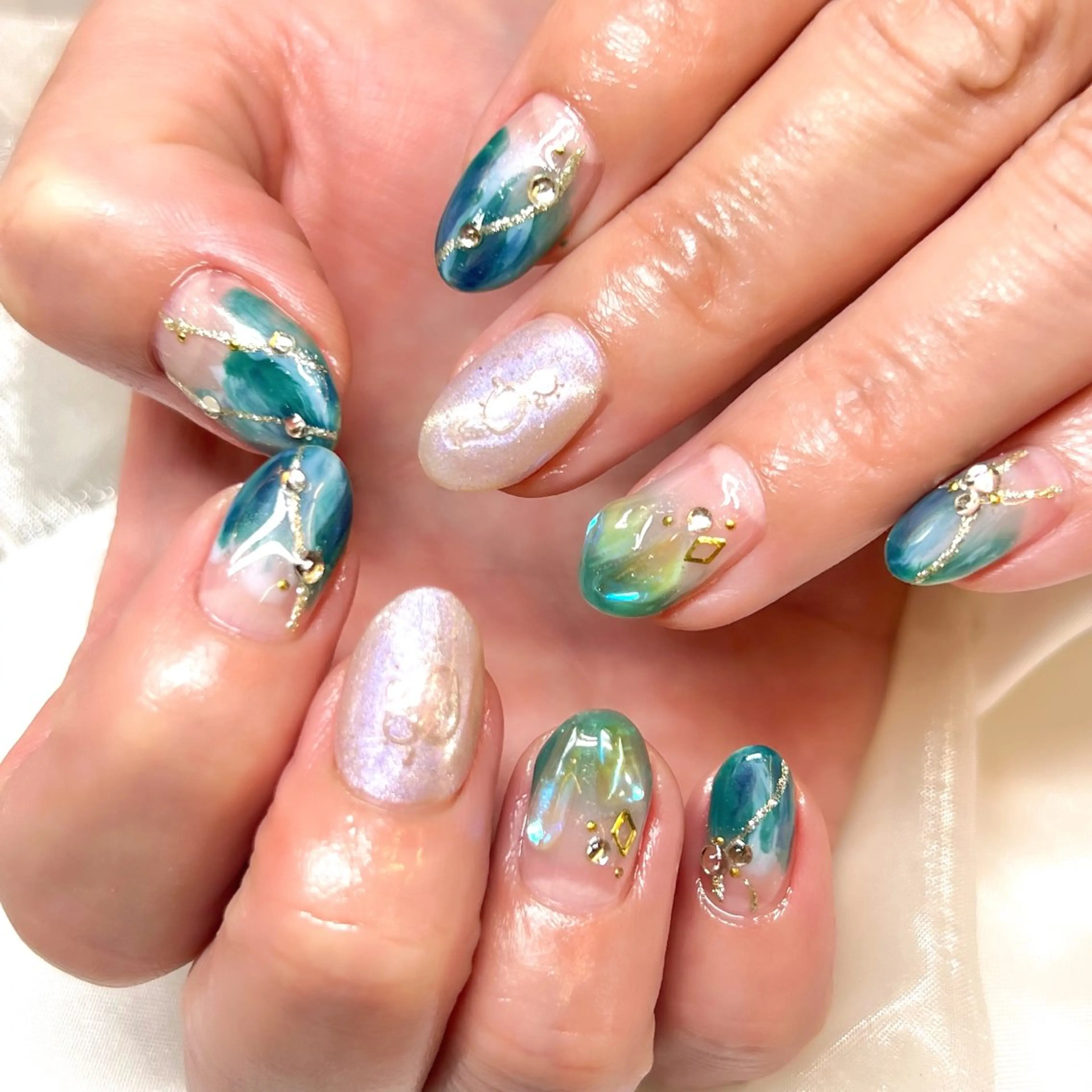 ネイル ハンドネイル clover nailのネイルデザイン