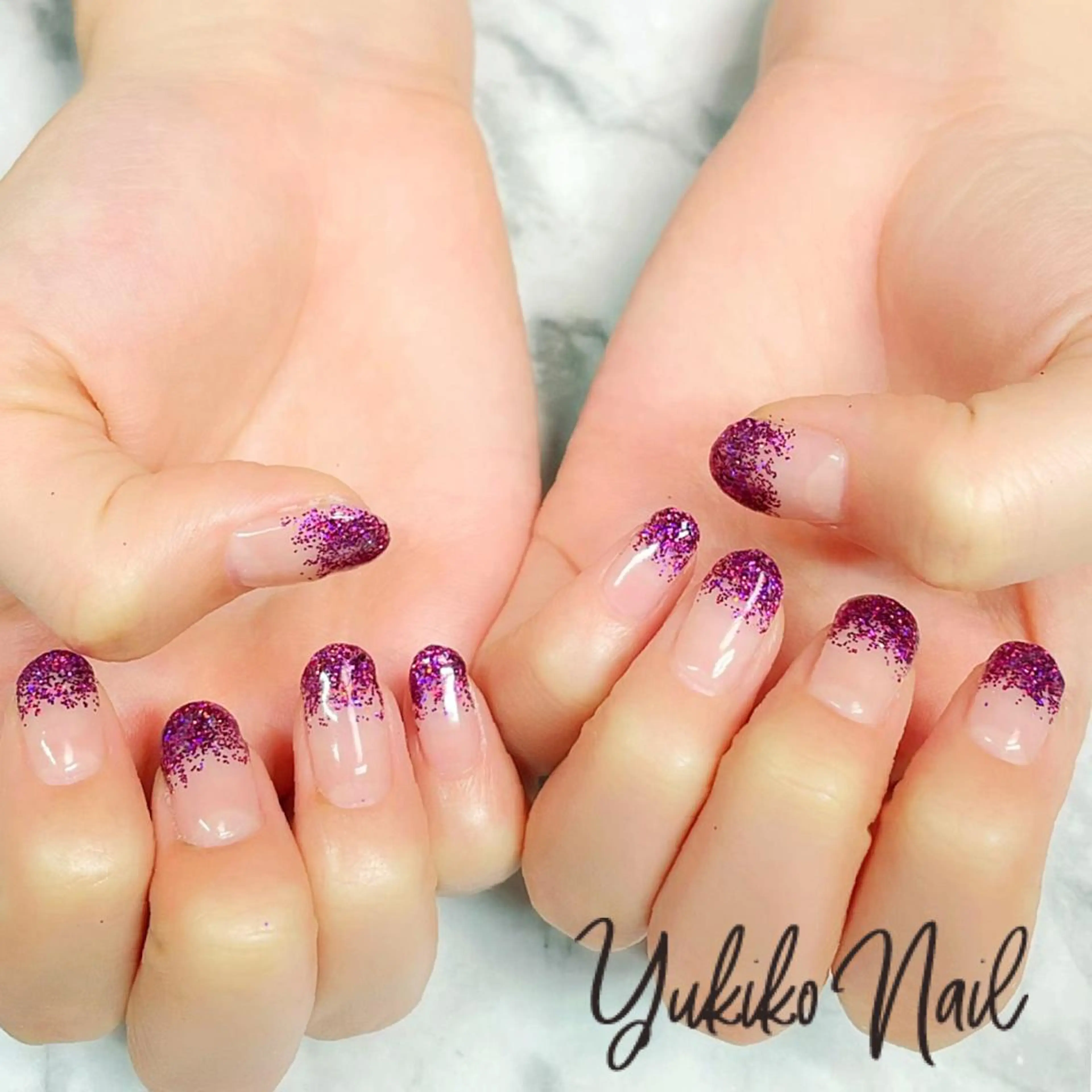 ネイル クリアネイル グラデーション キラキラネイル ラメ(グリッター) ラメグラデーション ハンドネイル ユキコ ネイルのネイルデザイン