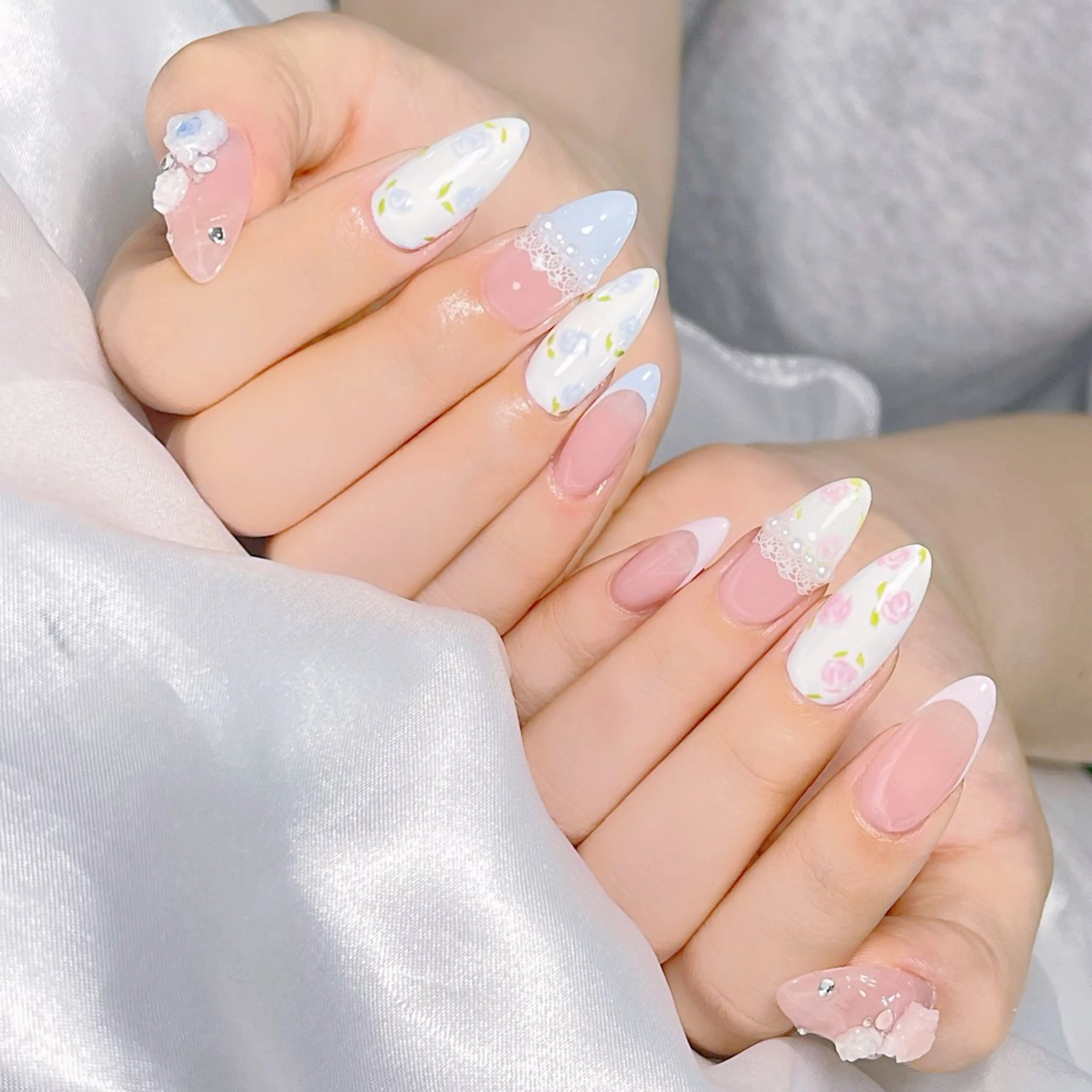 ネイル LEELA NAIL STUDIO所属・LEELA NAIL STUDIOのネイルデザイン