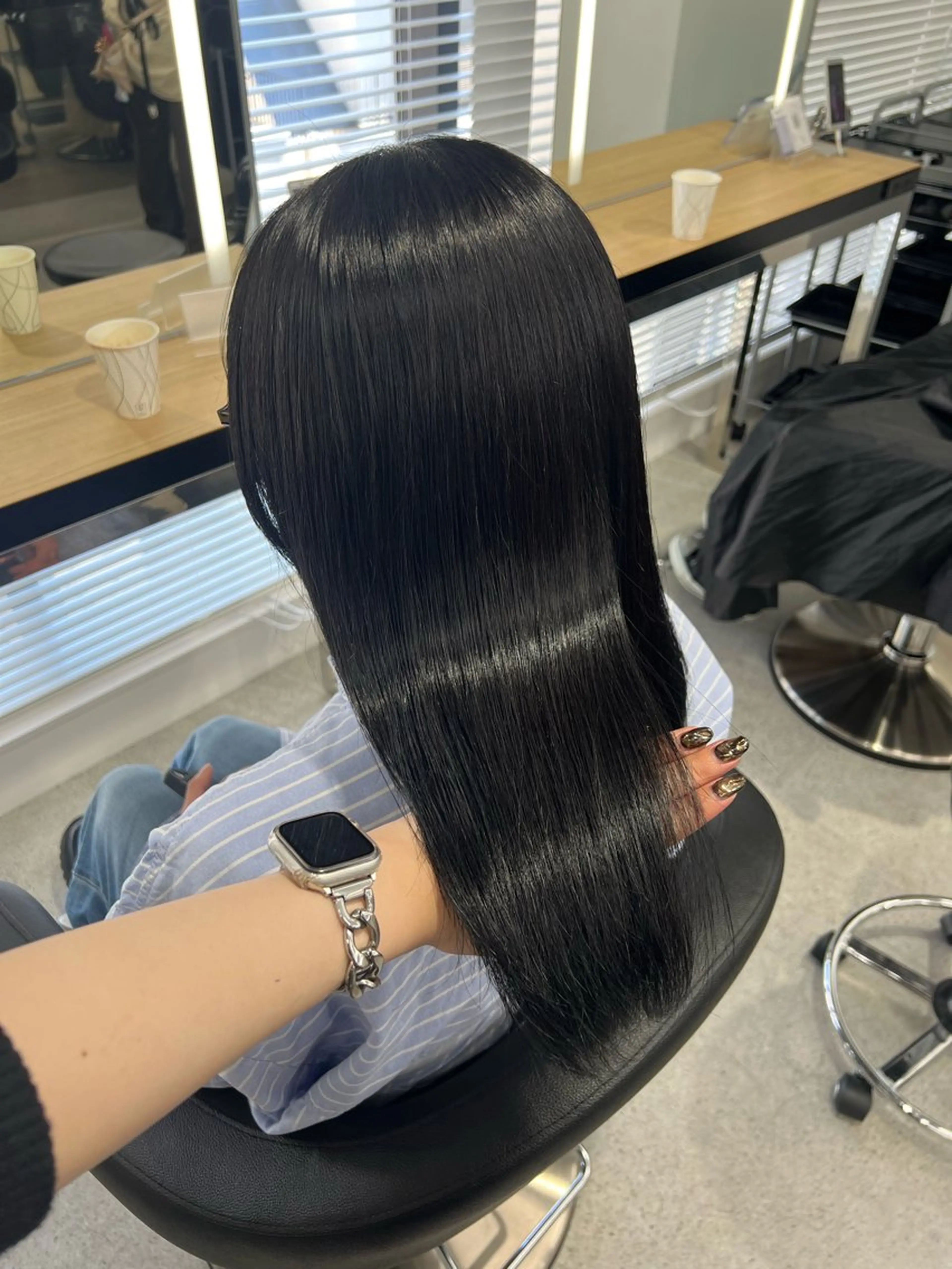 セミロング カラー カット ヘアカラー トリートメント 暗髪🩶ラベンダー/ ブルー/ユウナ🤍のヘアスタイル