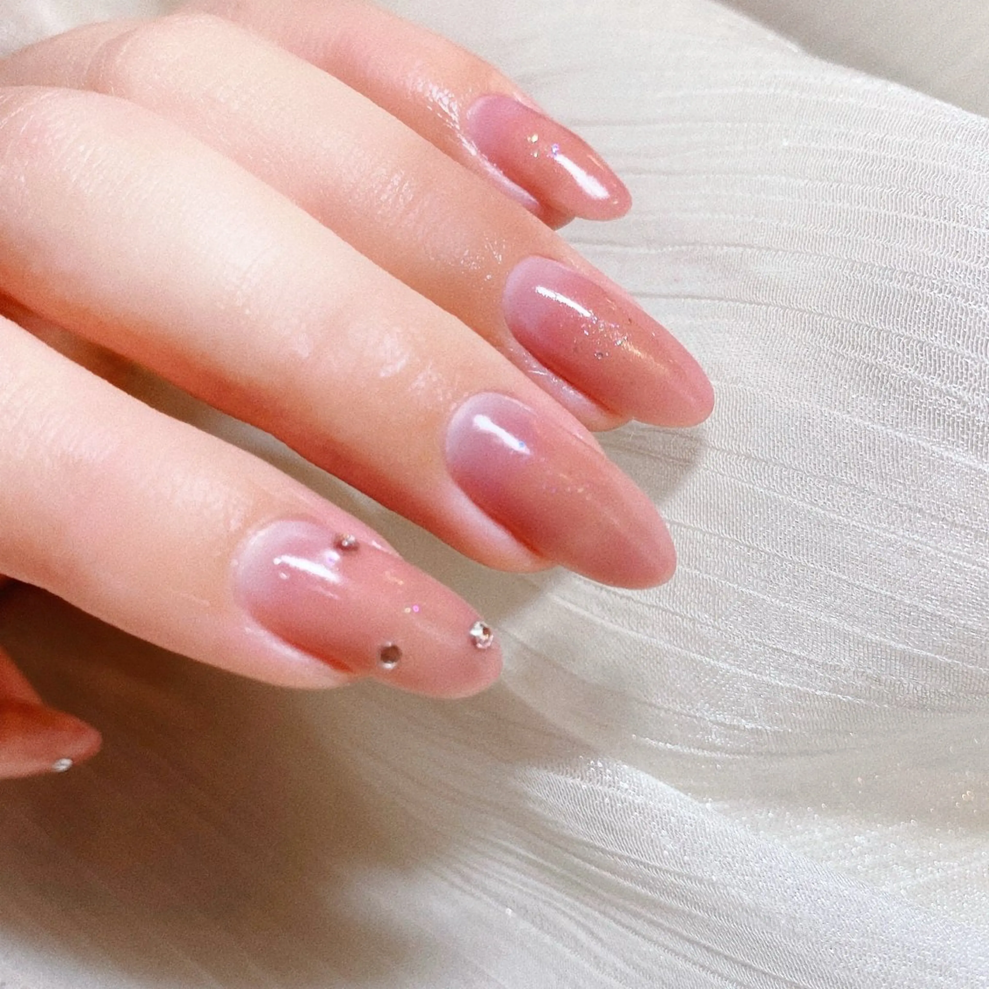 ネイル 長さ出し ラメ(グリッター) ストーンネイル ハンドネイル Nailist SUZU所属・Nailist suzuのネイルデザイン