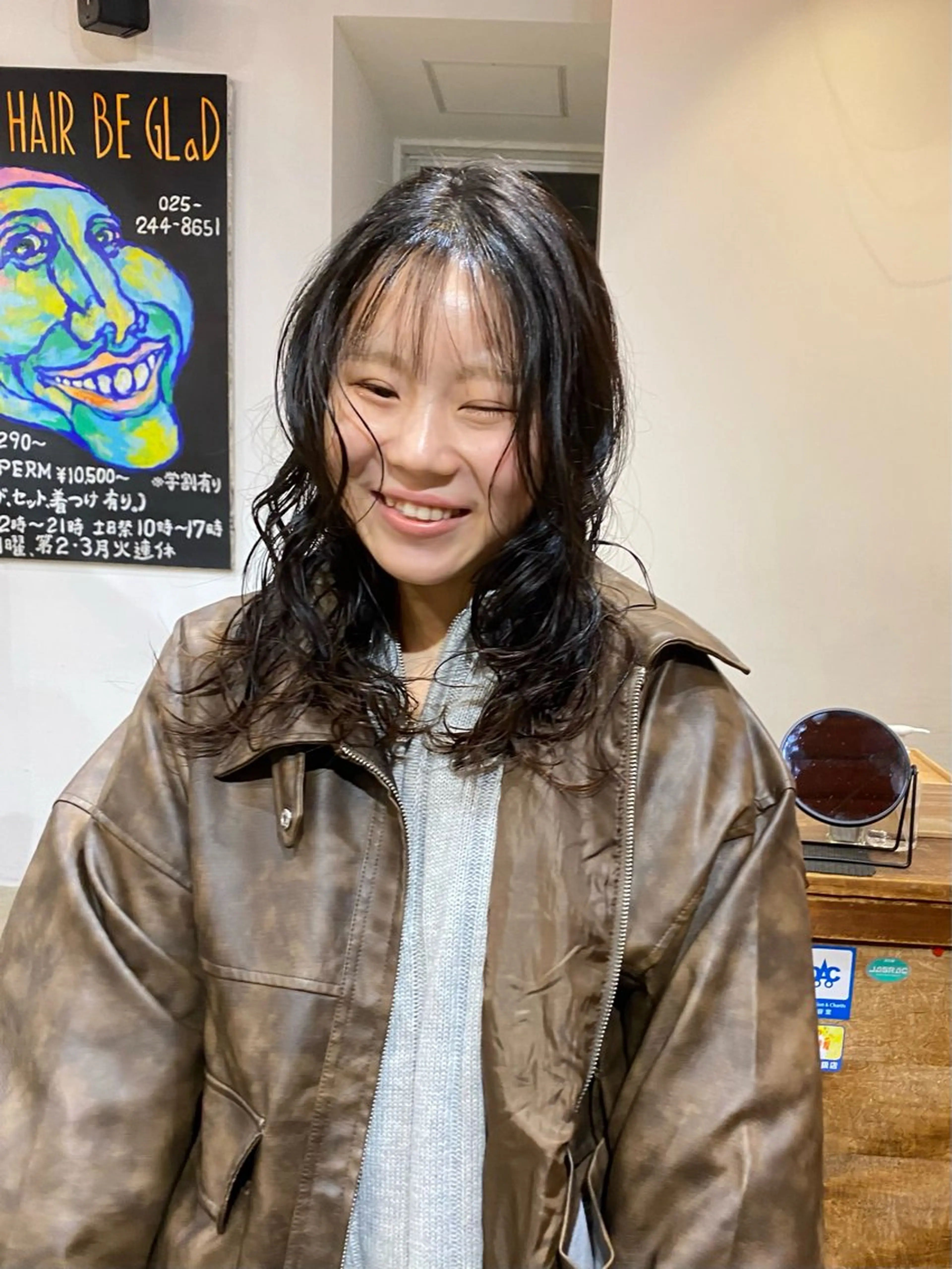 ミディアム パーマ 小日向 沙織のヘアスタイル