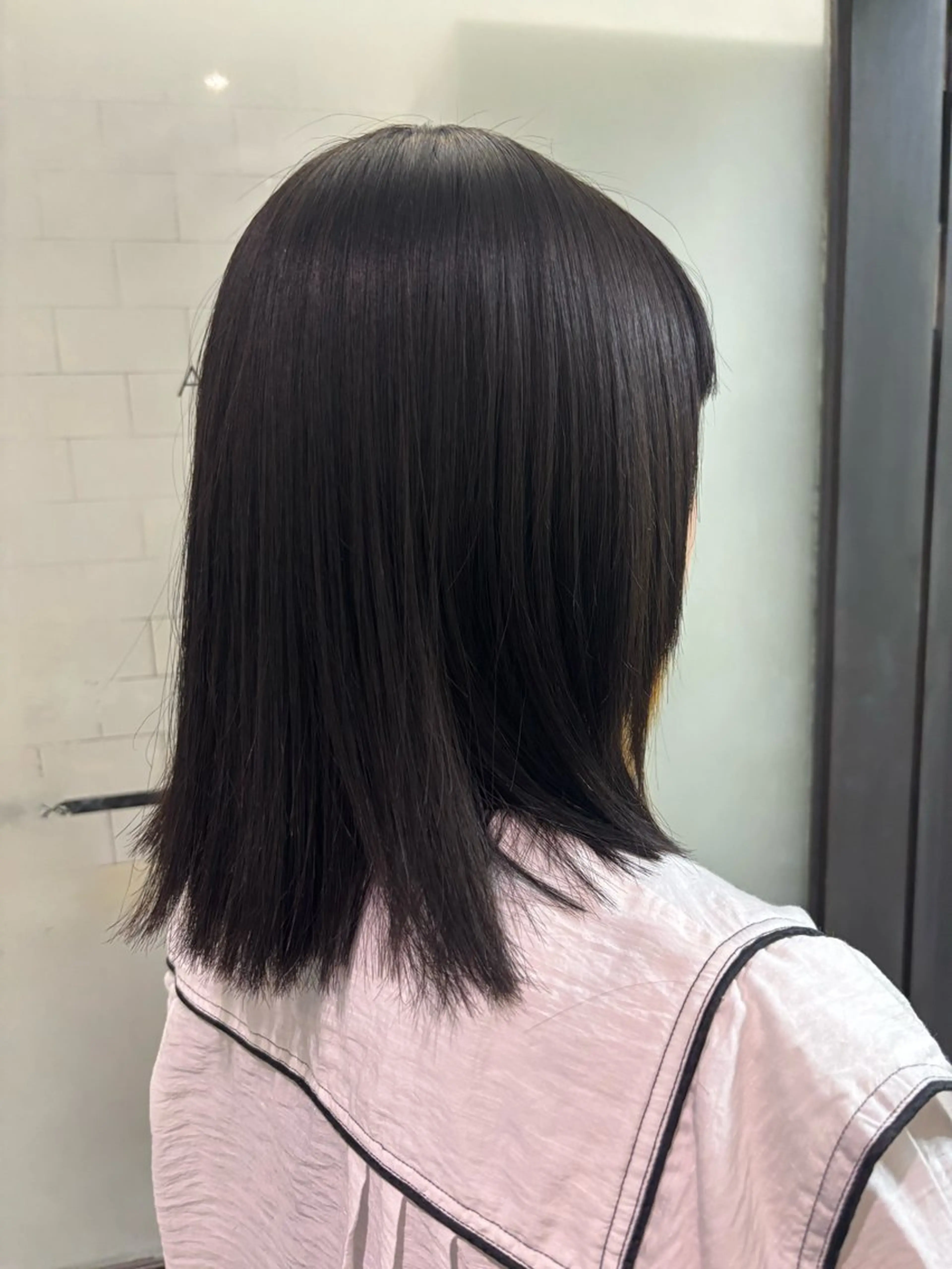 ミディアム 成田 楓のヘアスタイル