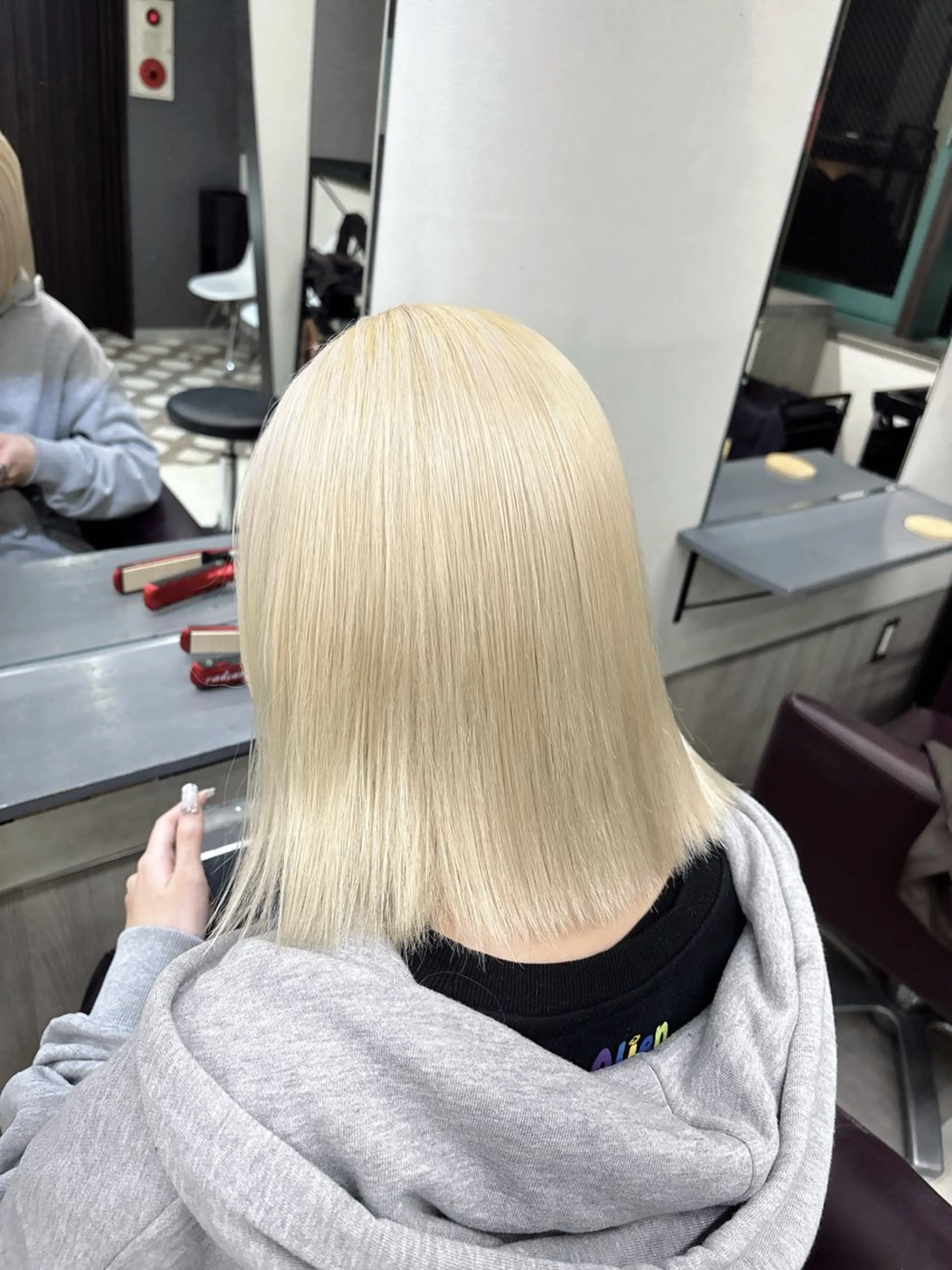 ミディアム カラー ヘアカラー ミルクティー/ピンク /ブロンド 咲良のヘアスタイル