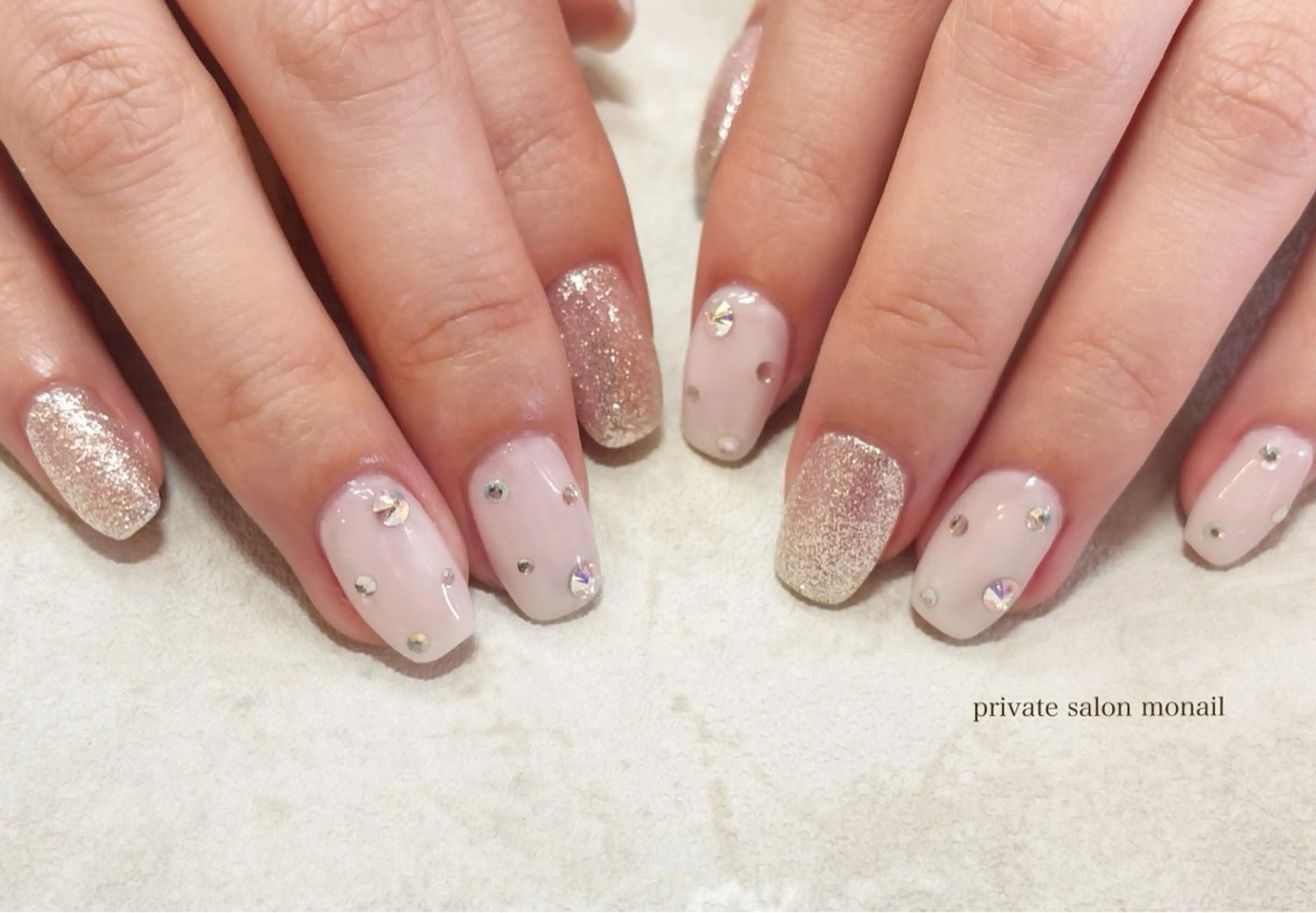 ネイル ストーンネイル ハンドネイル private  nail monail所属・nail salon monailのネイルデザイン