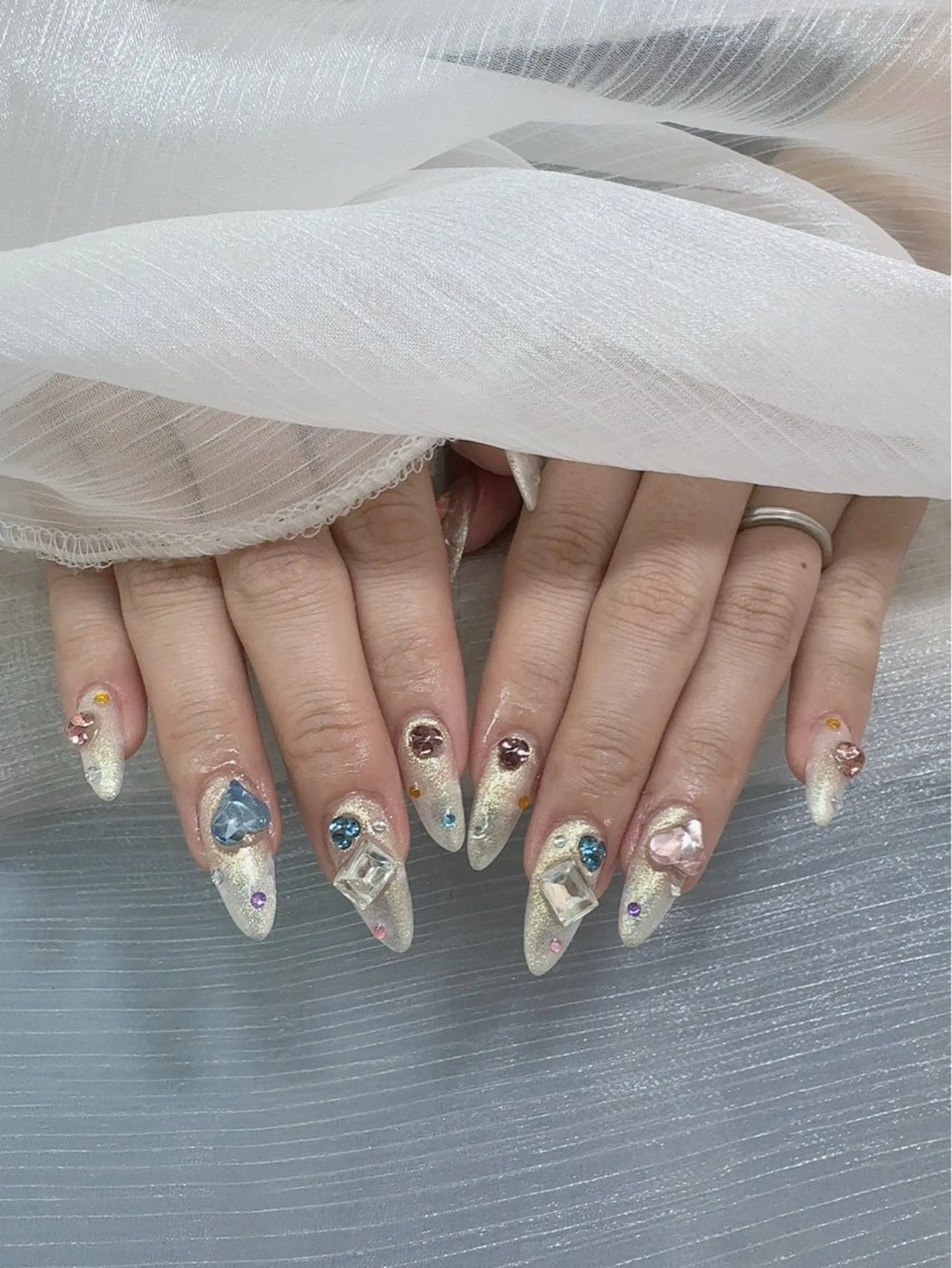 ネイル D‘OPALEサロン所属・さイ どうのネイルデザイン