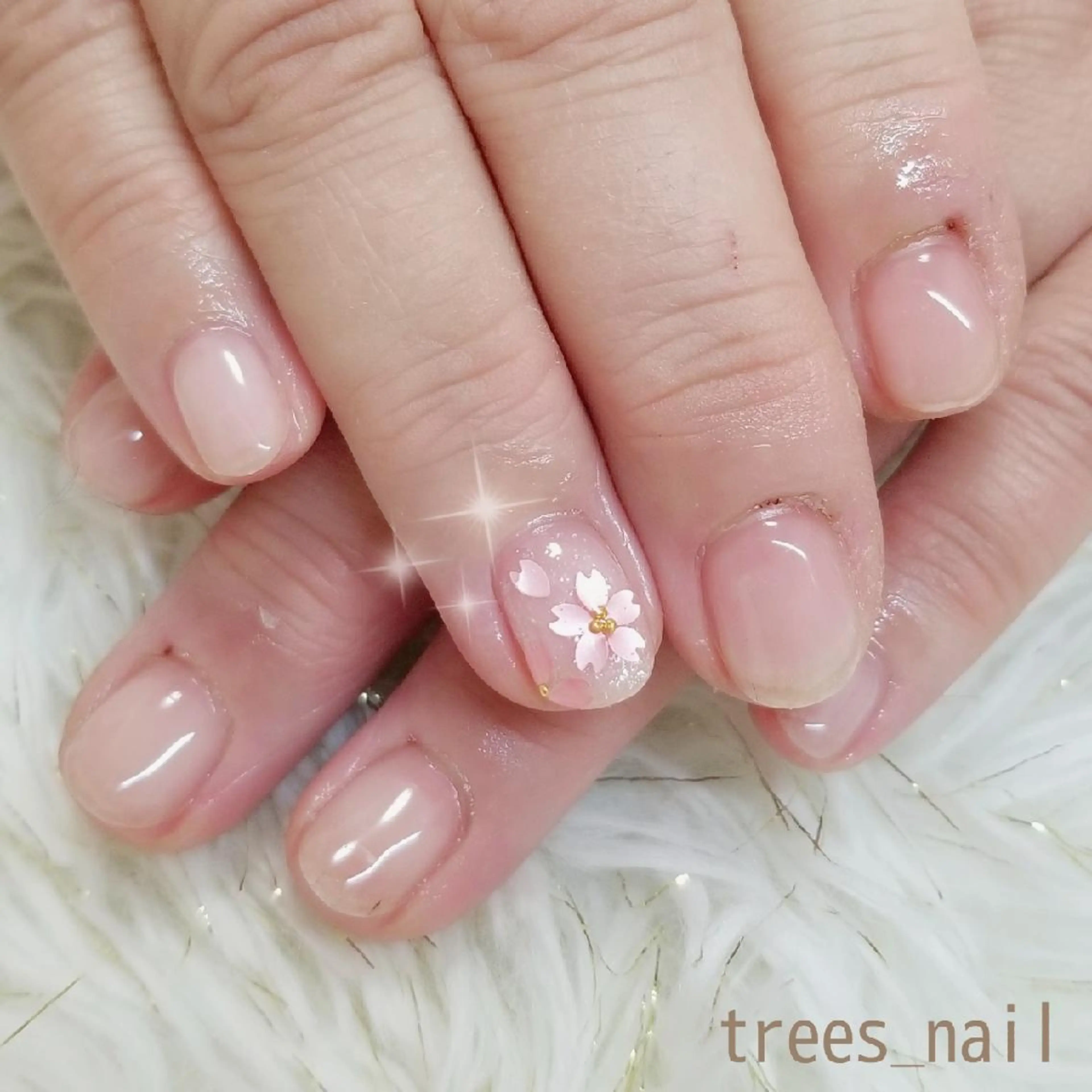 ネイル アートネイル 桜ネイル クリアネイル オフィスネイル 春ネイル trees_ nailのネイルデザイン
