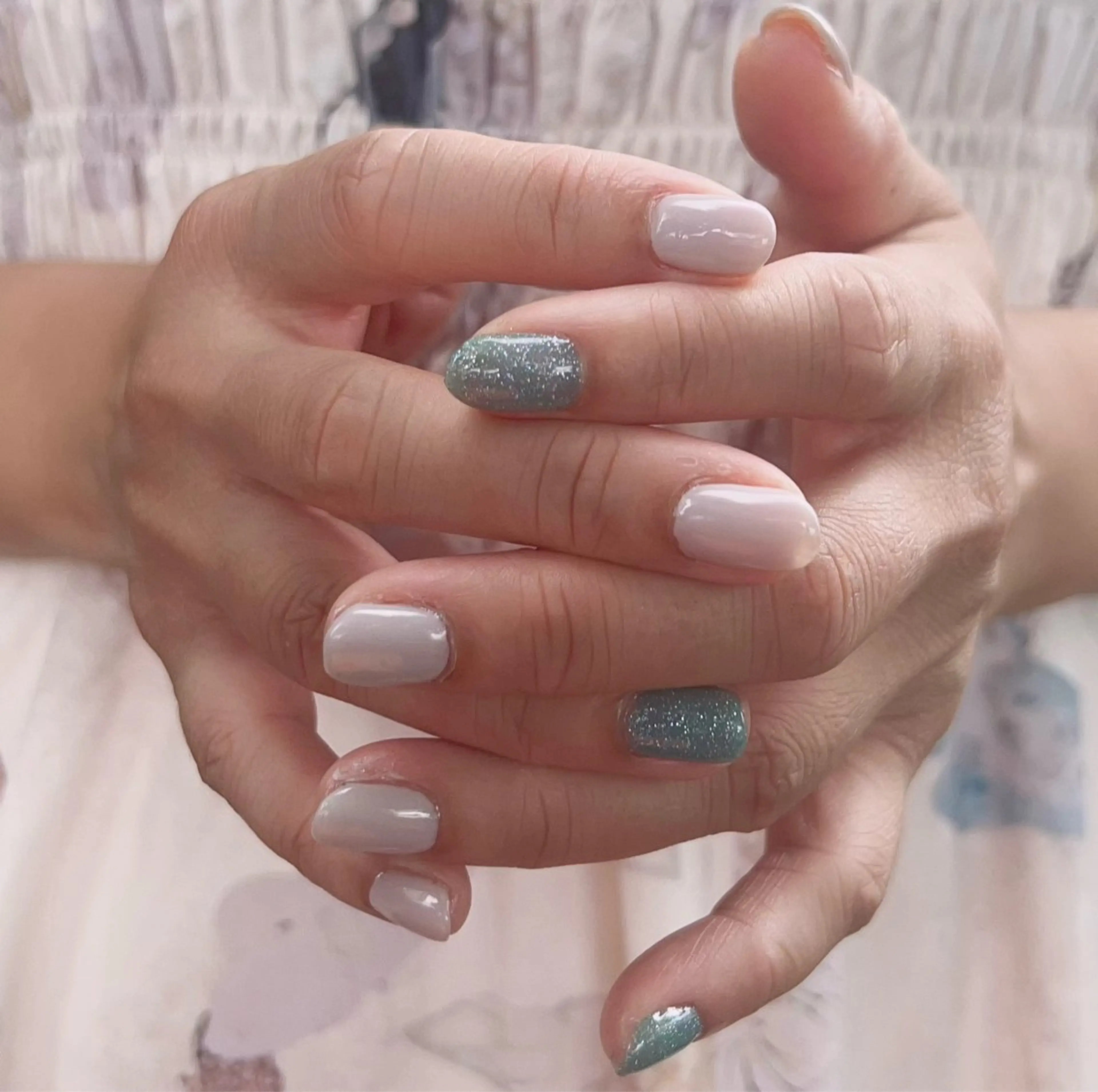 ワンカラー 、2色組合せ、ラメグラ(ハント又はフット)の写真