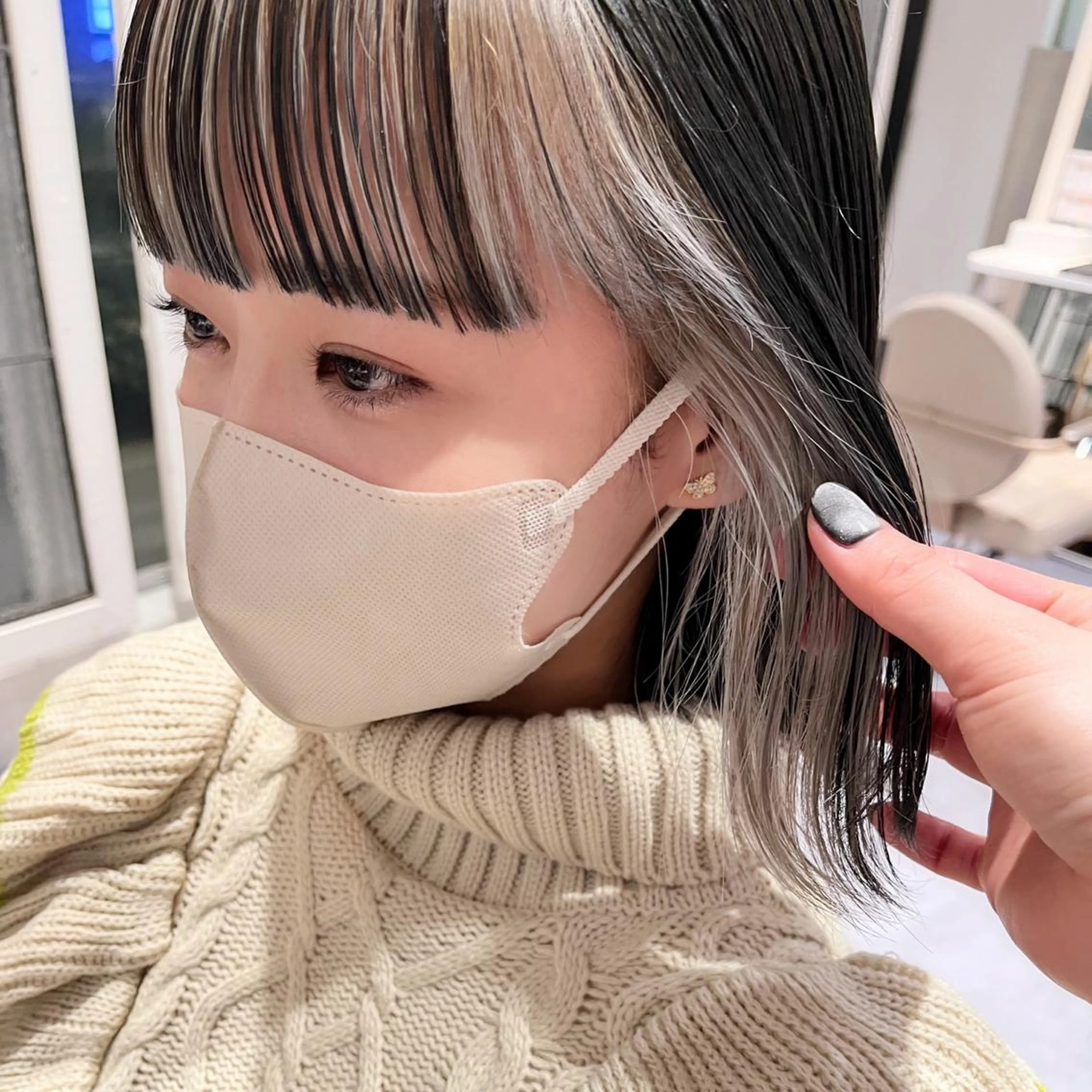 ワンカラー＋インナーカラー(ブリーチ込み)の写真