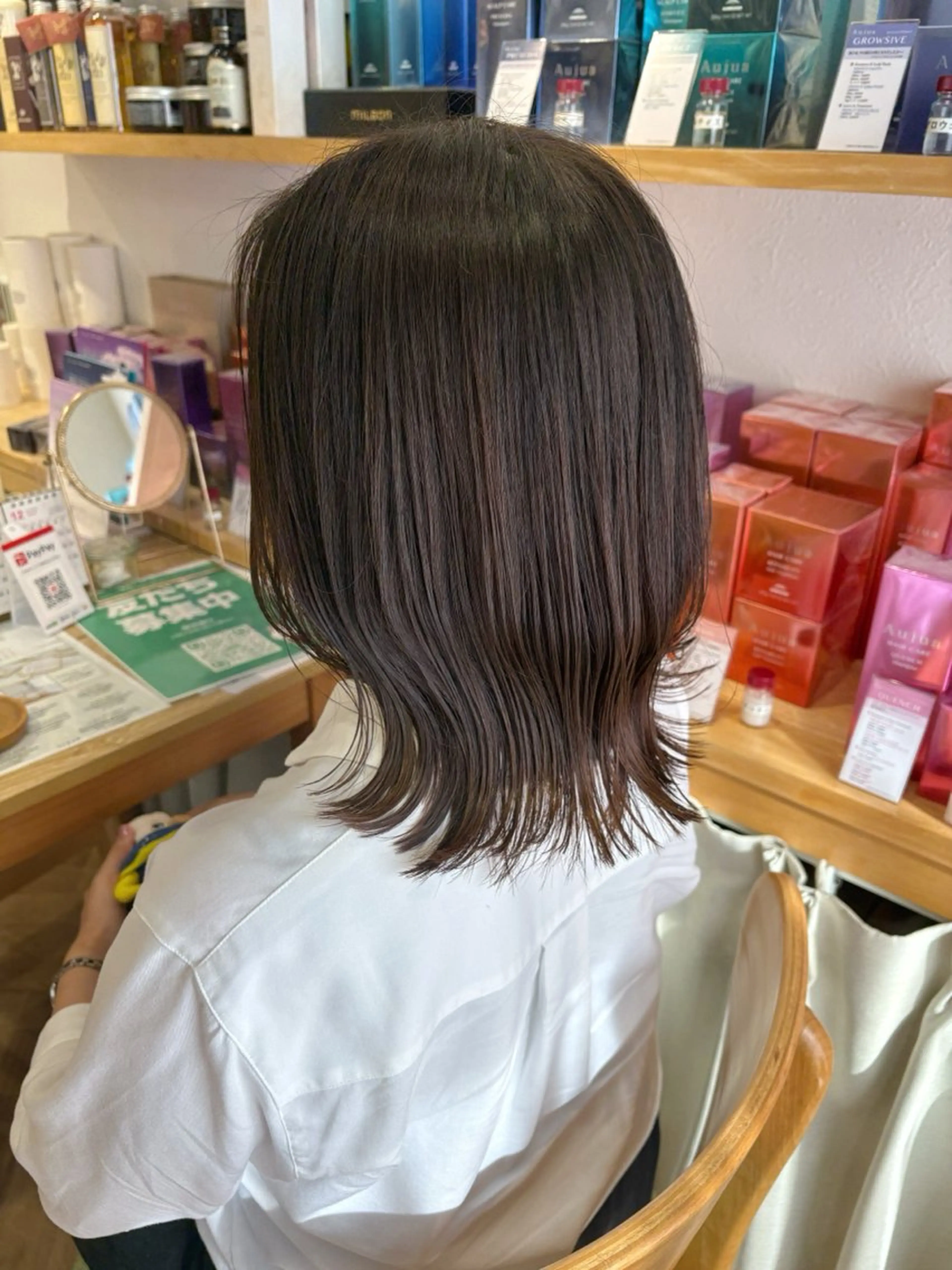 ミディアム カット ヘアカラー トリートメント merc.🪸🫧 土居春菜のヘアスタイル