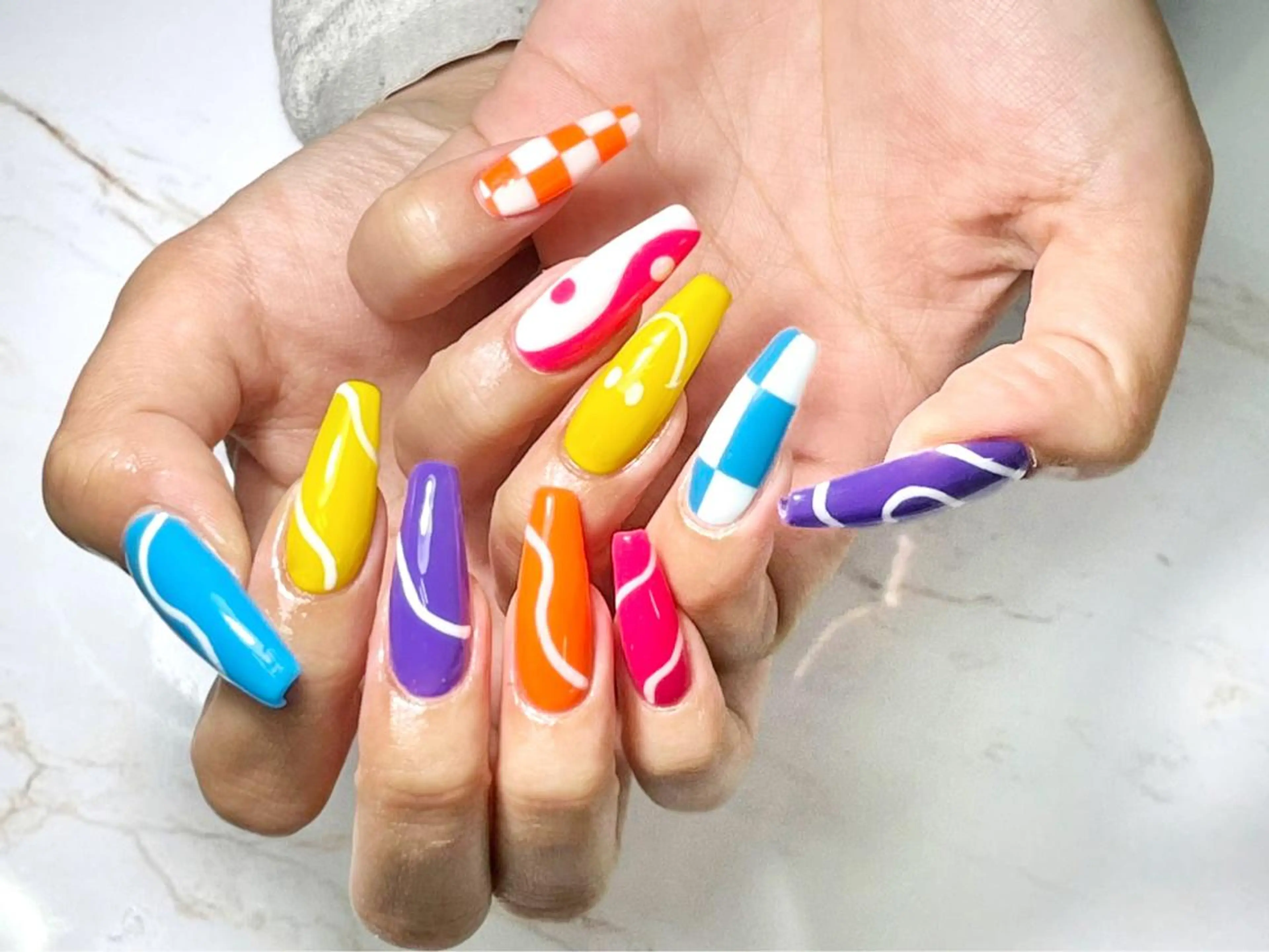 ネイル ハンドネイル O. AKINAのネイルデザイン