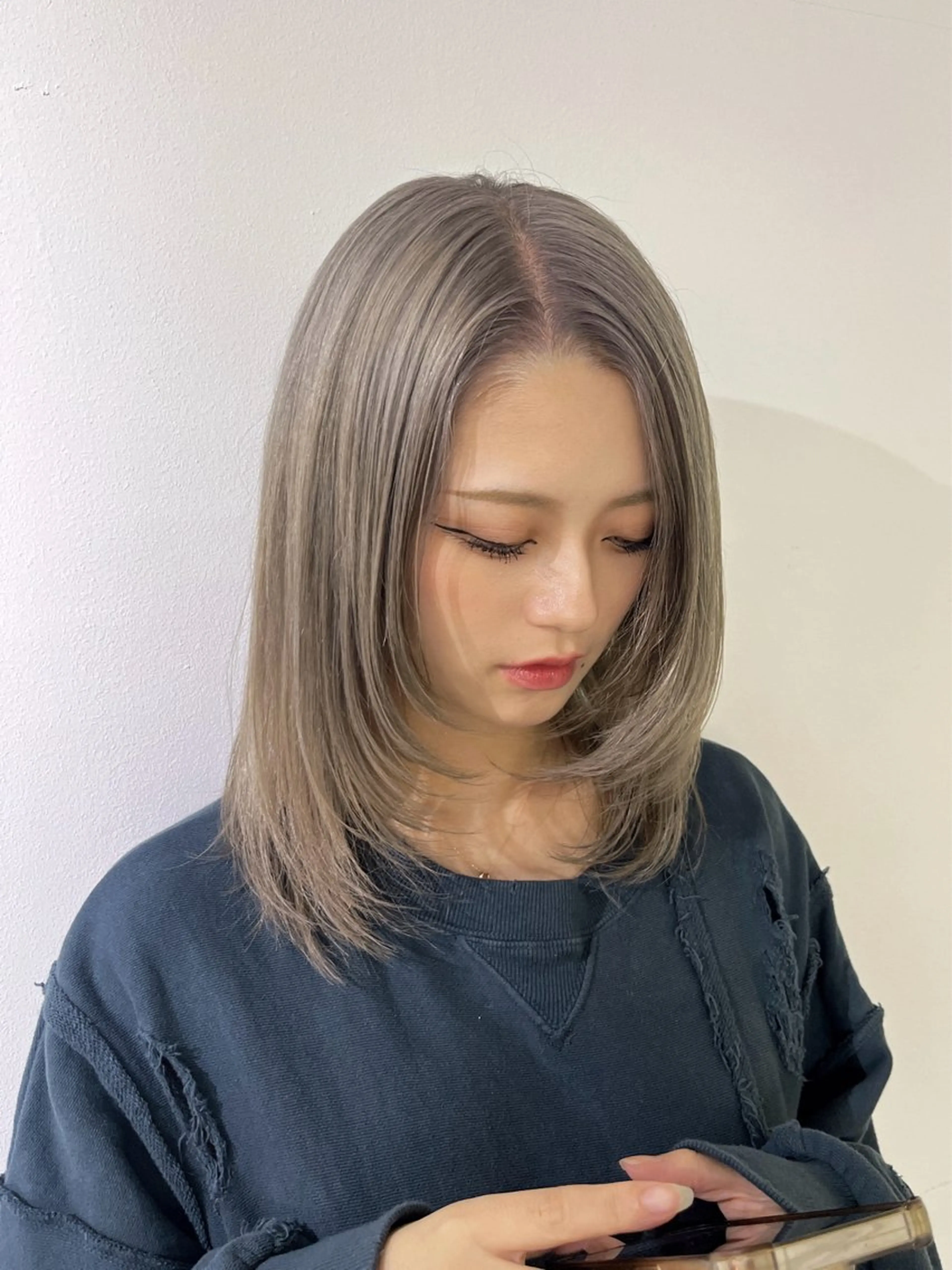 ミディアム カラー 前田 真保のヘアスタイル