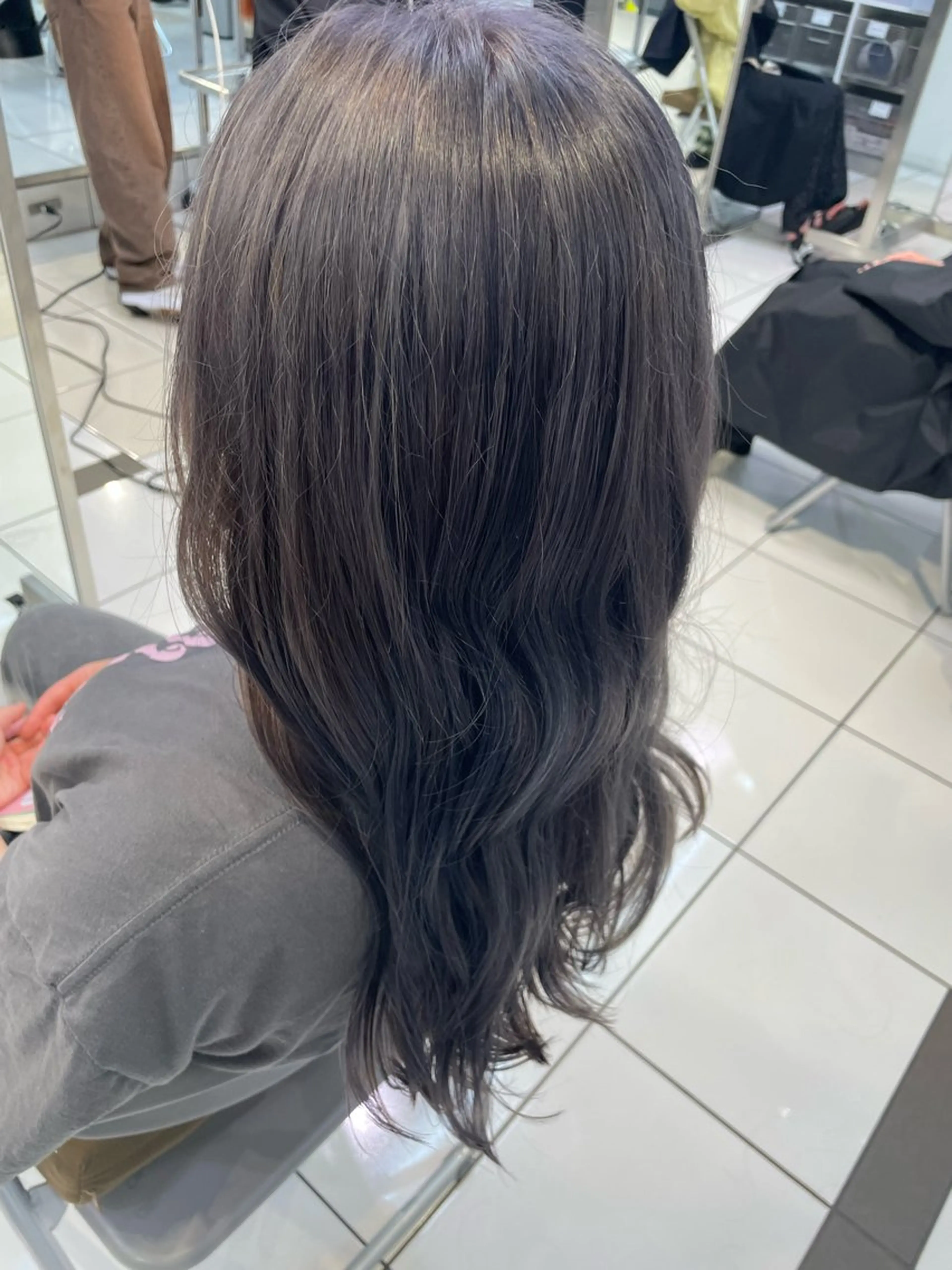 ロング カラー めぞんどぼーて少路所属・めぞんどぼーて REINAのヘアスタイル