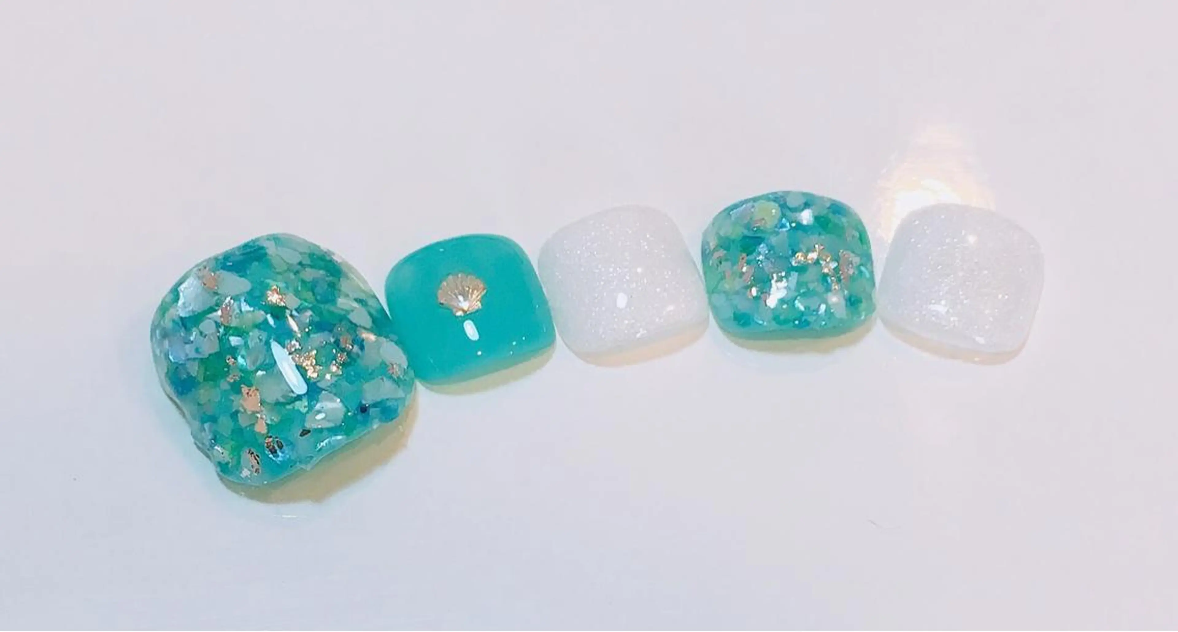 ネイル フットネイル nailsalon SIMB.のネイルデザイン