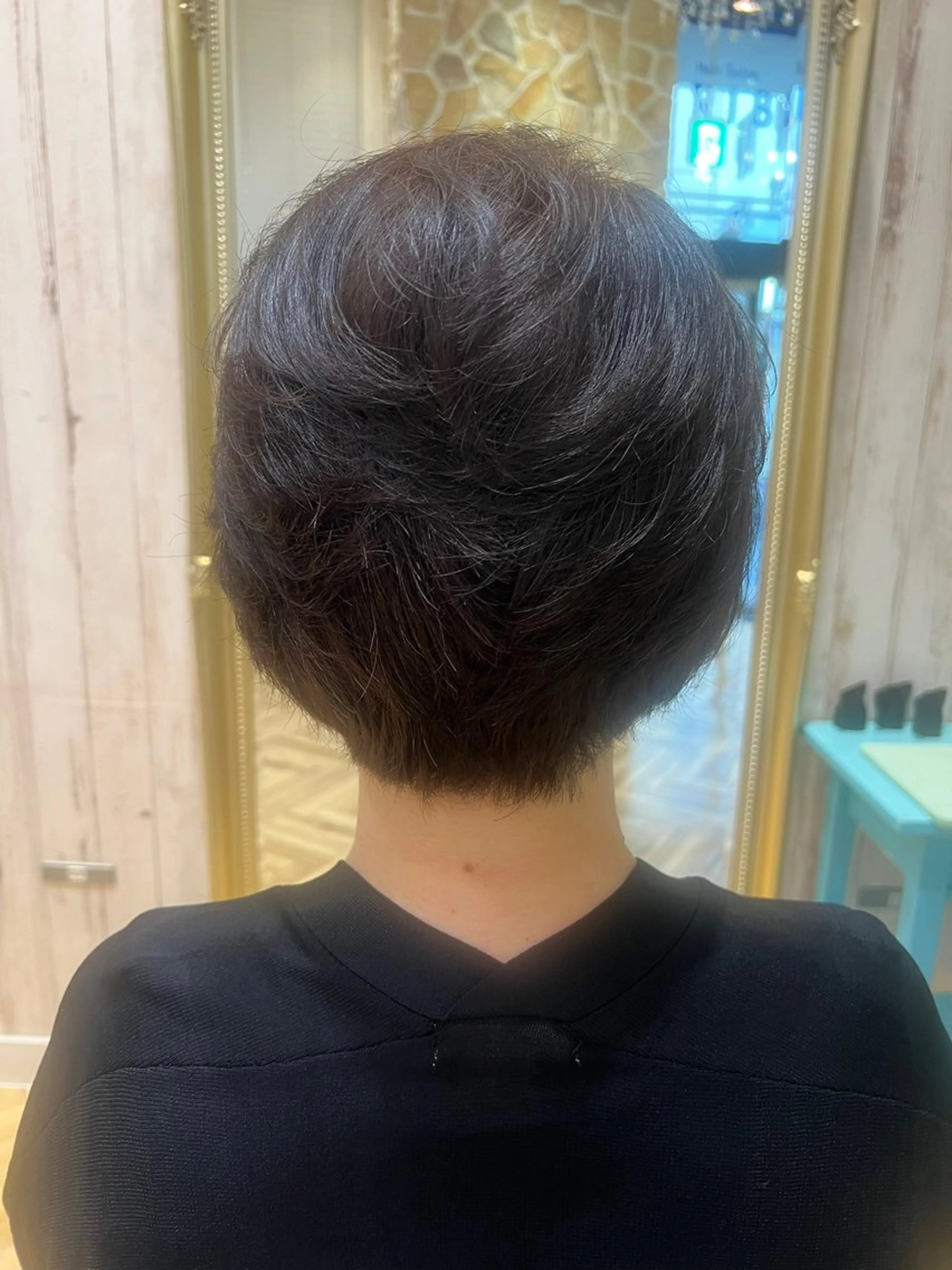 ショート TRIBECA所属・岩波 寛悟のヘアスタイル