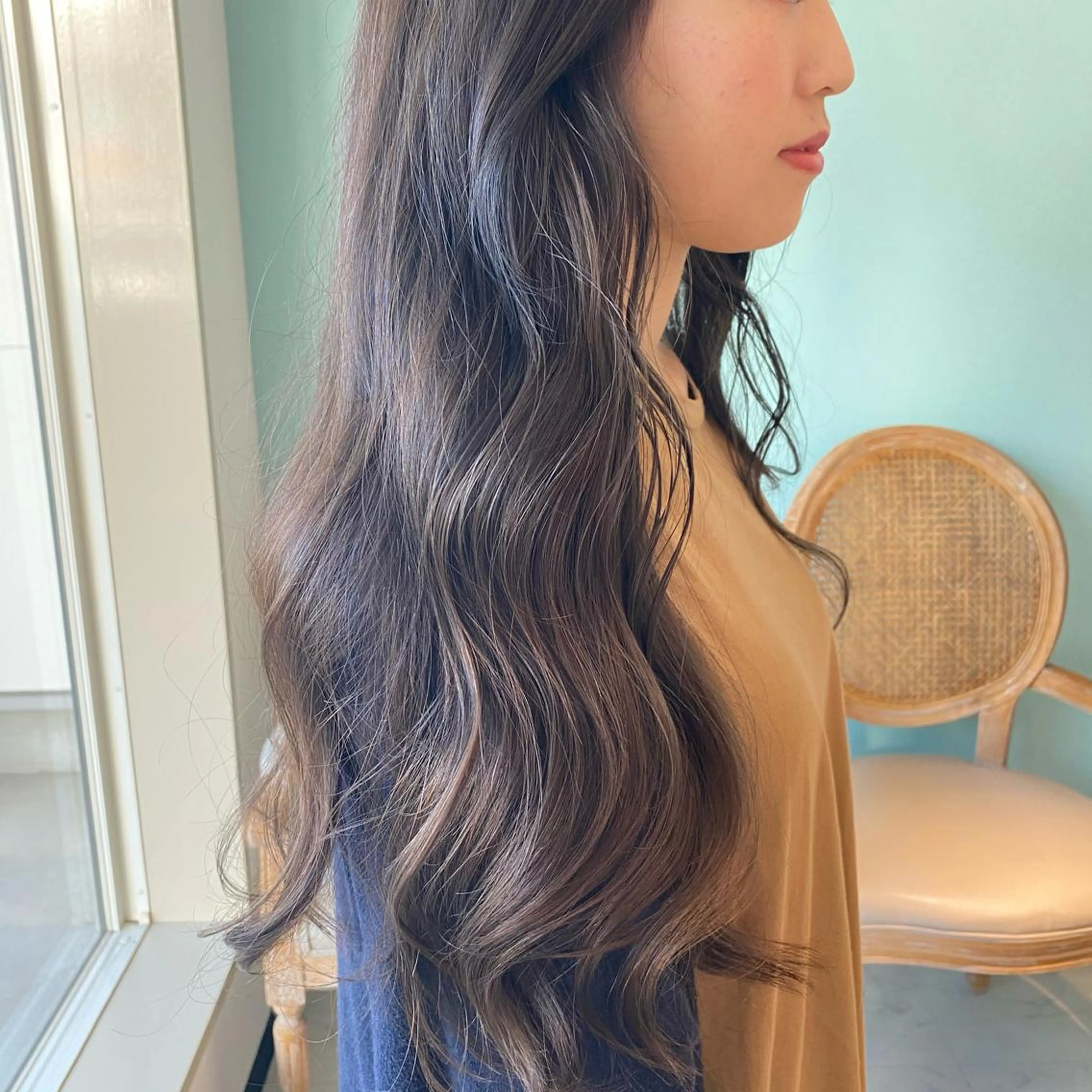 ロング カラー 藤井 貴美子のヘアスタイル