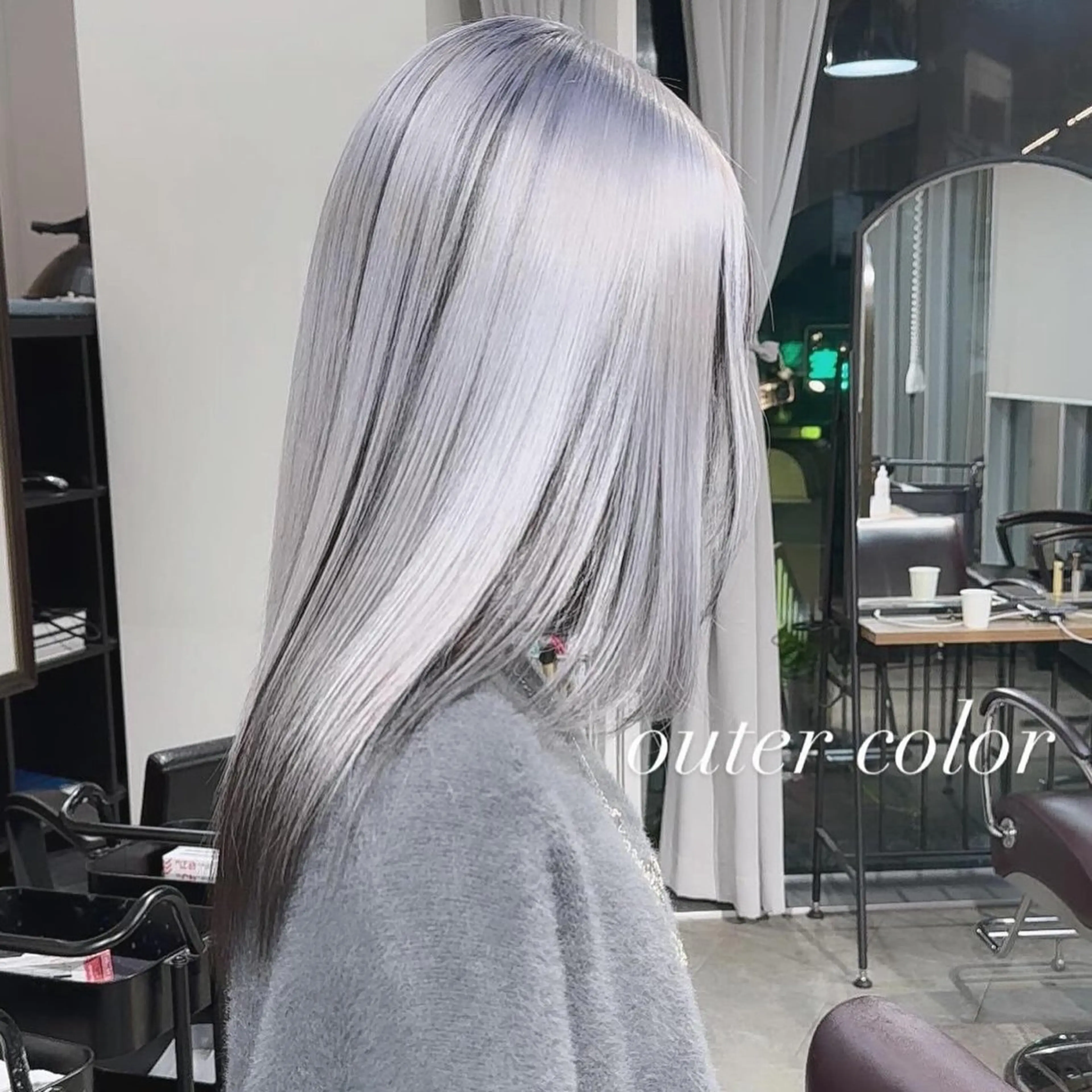 セミロング カラー カット ヘアカラー トリートメント ヘアセット 💜ハイトーン💛 マジカルかいちゃんのヘアスタイル