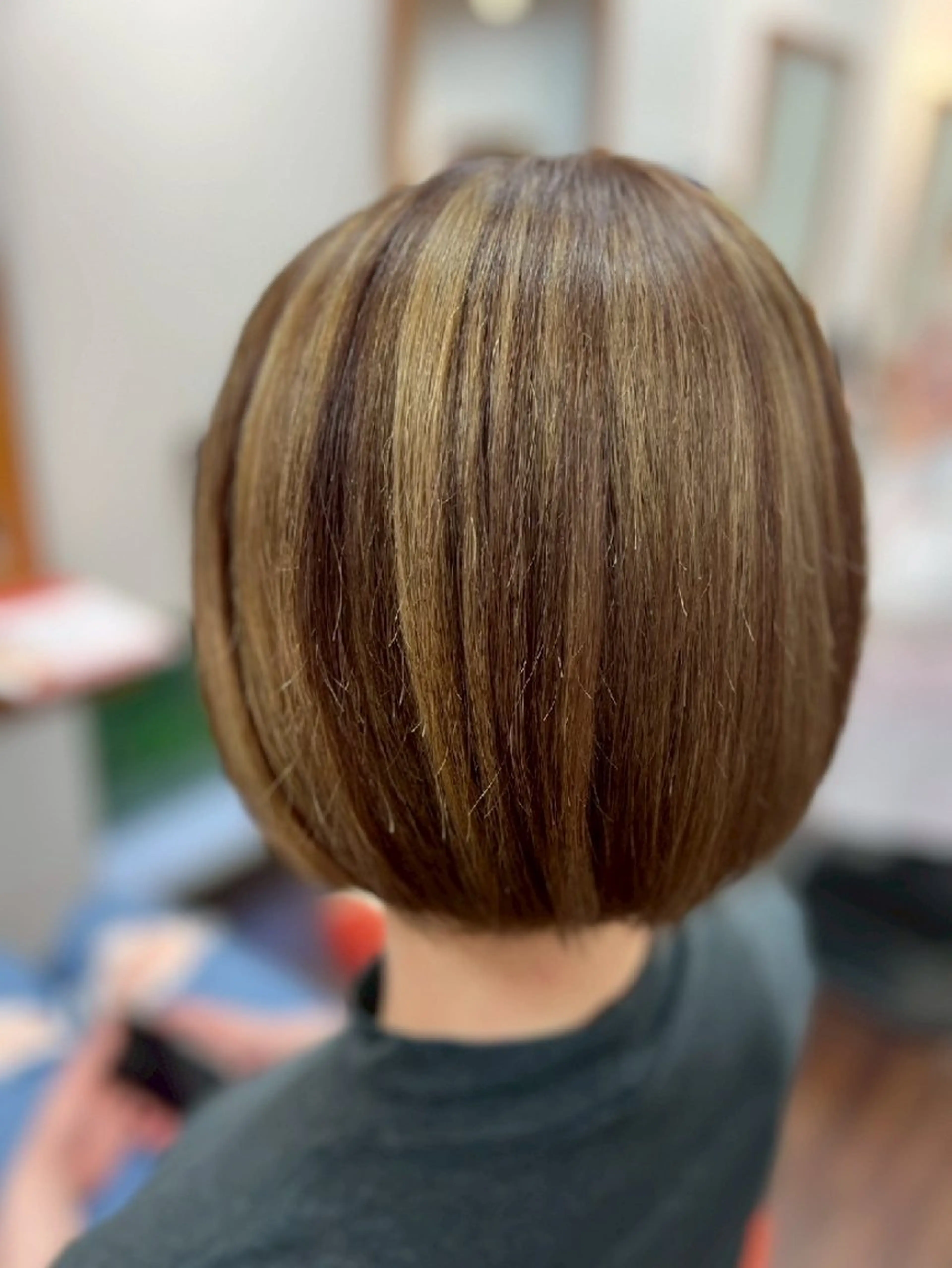 ショート カラー 安藤 真由のヘアスタイル