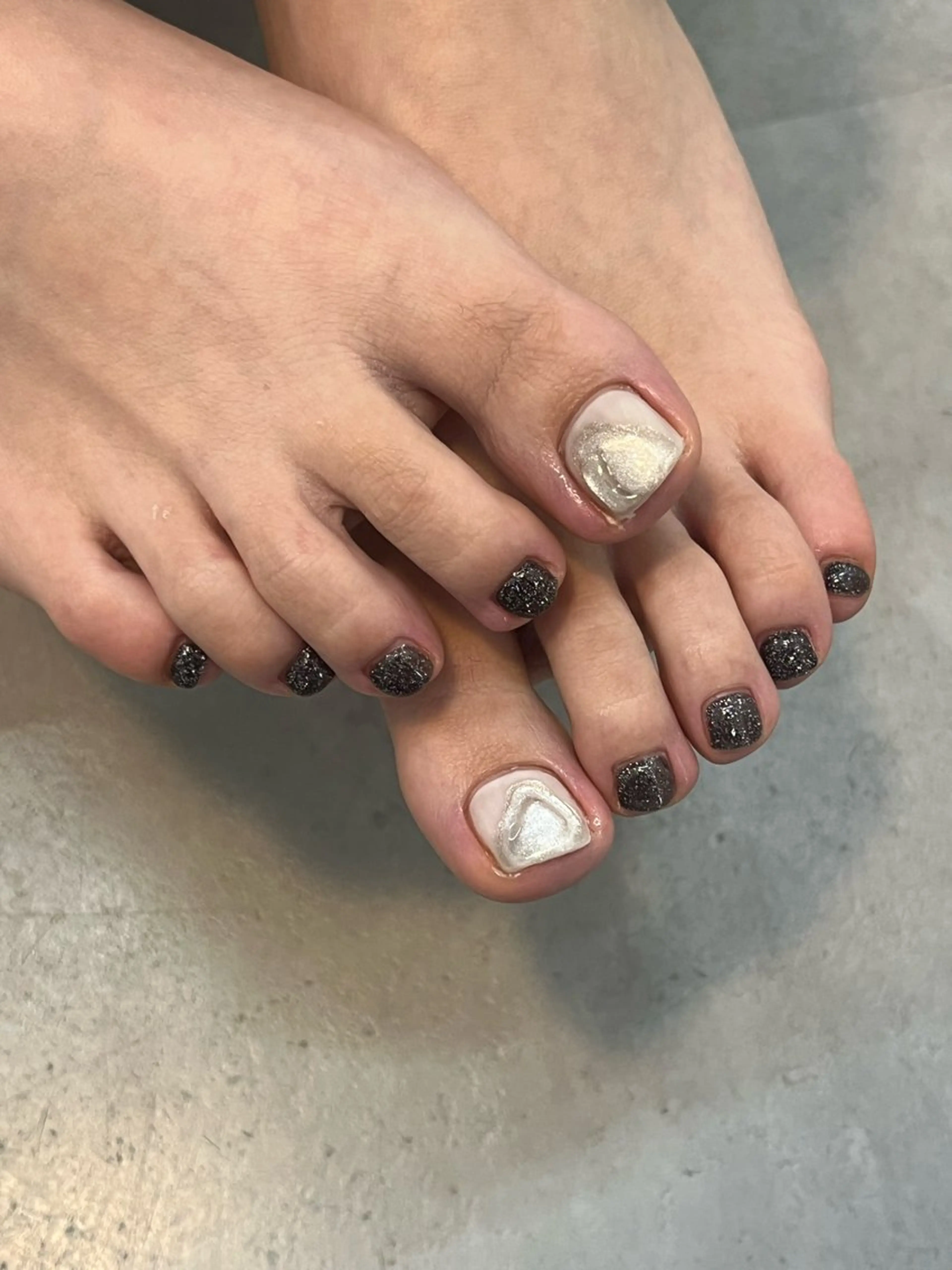 ネイル ハンドネイル +vico 堀江店所属・中西 春那のネイルデザイン