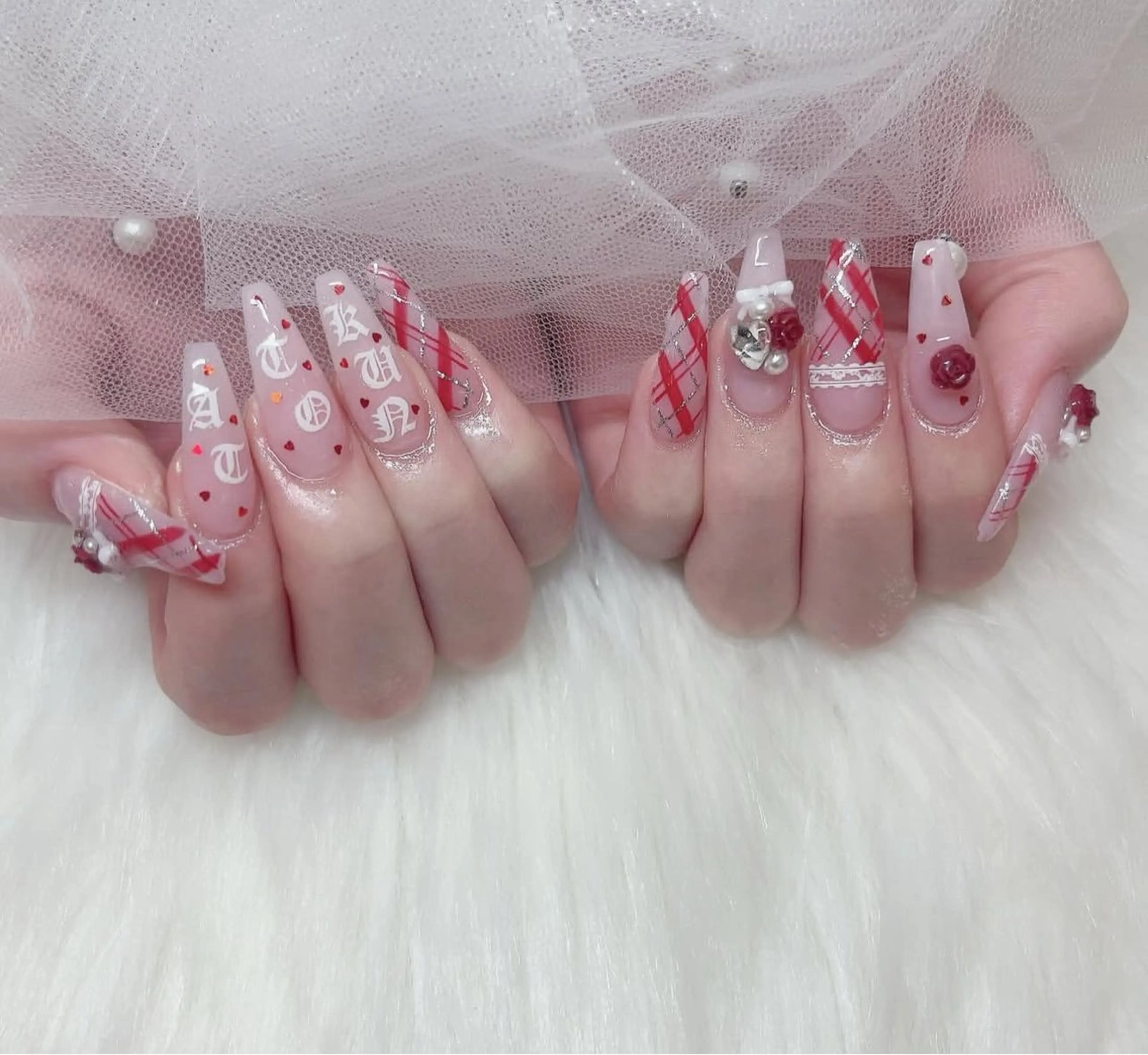 ネイル アートネイル グラデーション キラキラネイル ニュアンスネイル オフィスネイル ハンドネイル Amee Nailsalonのネイルデザイン