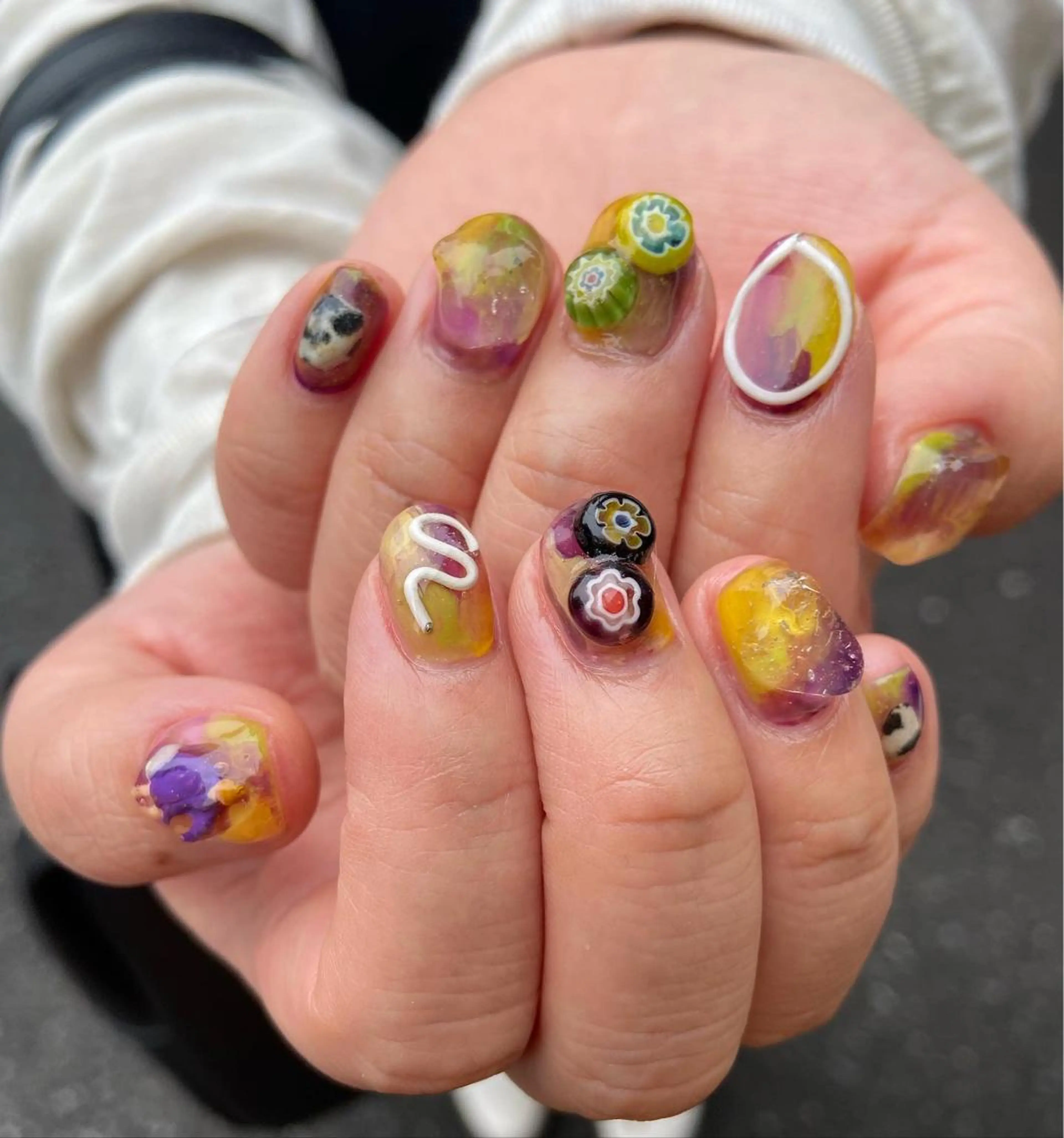 ネイル アートネイル ニュアンスネイル . unffのネイルデザイン