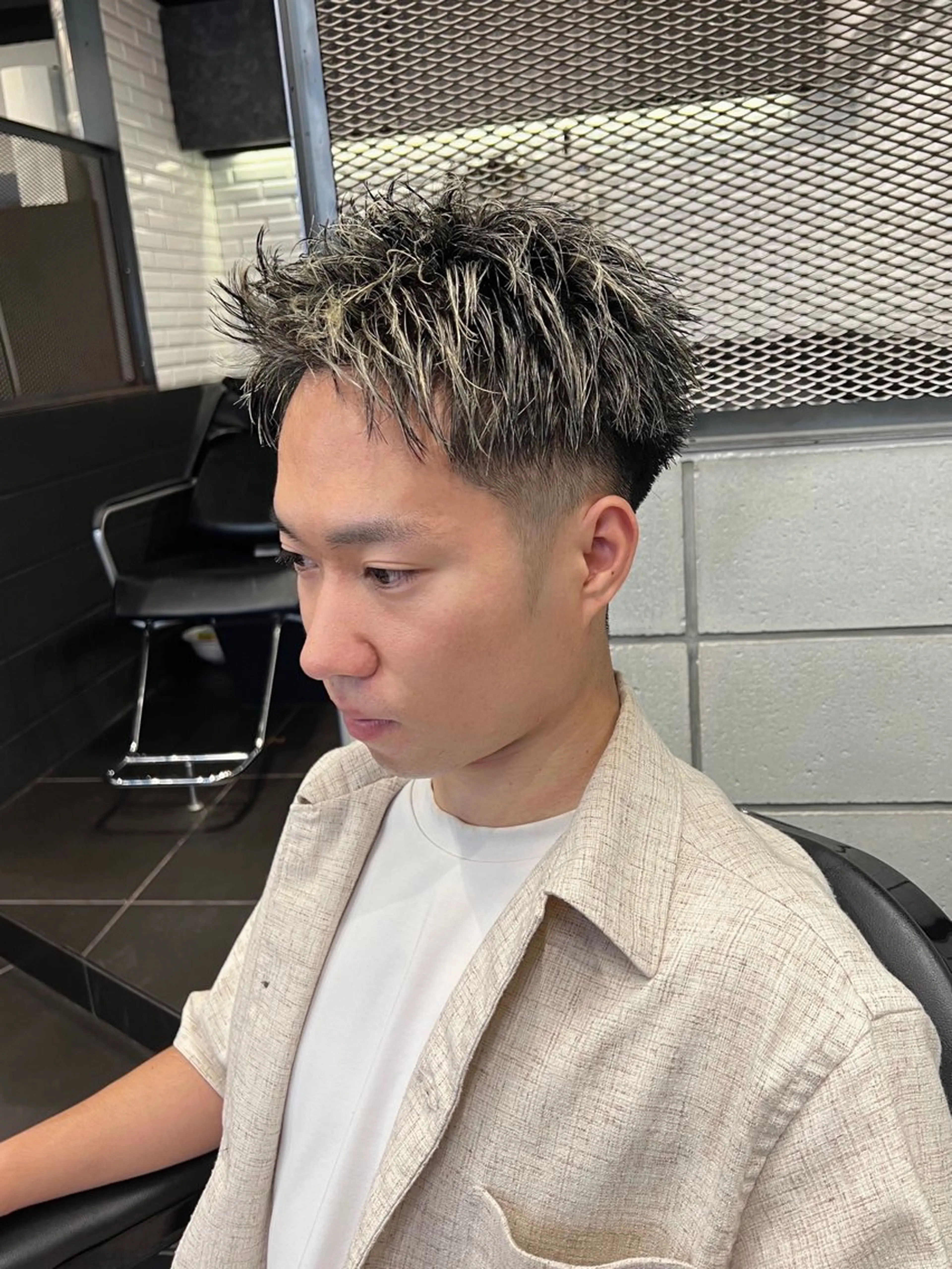 メンズ メンズハイライト カット ヘアカラー トリートメント メンズ特化/パーマ/ メッシュ/竜成のヘアスタイル