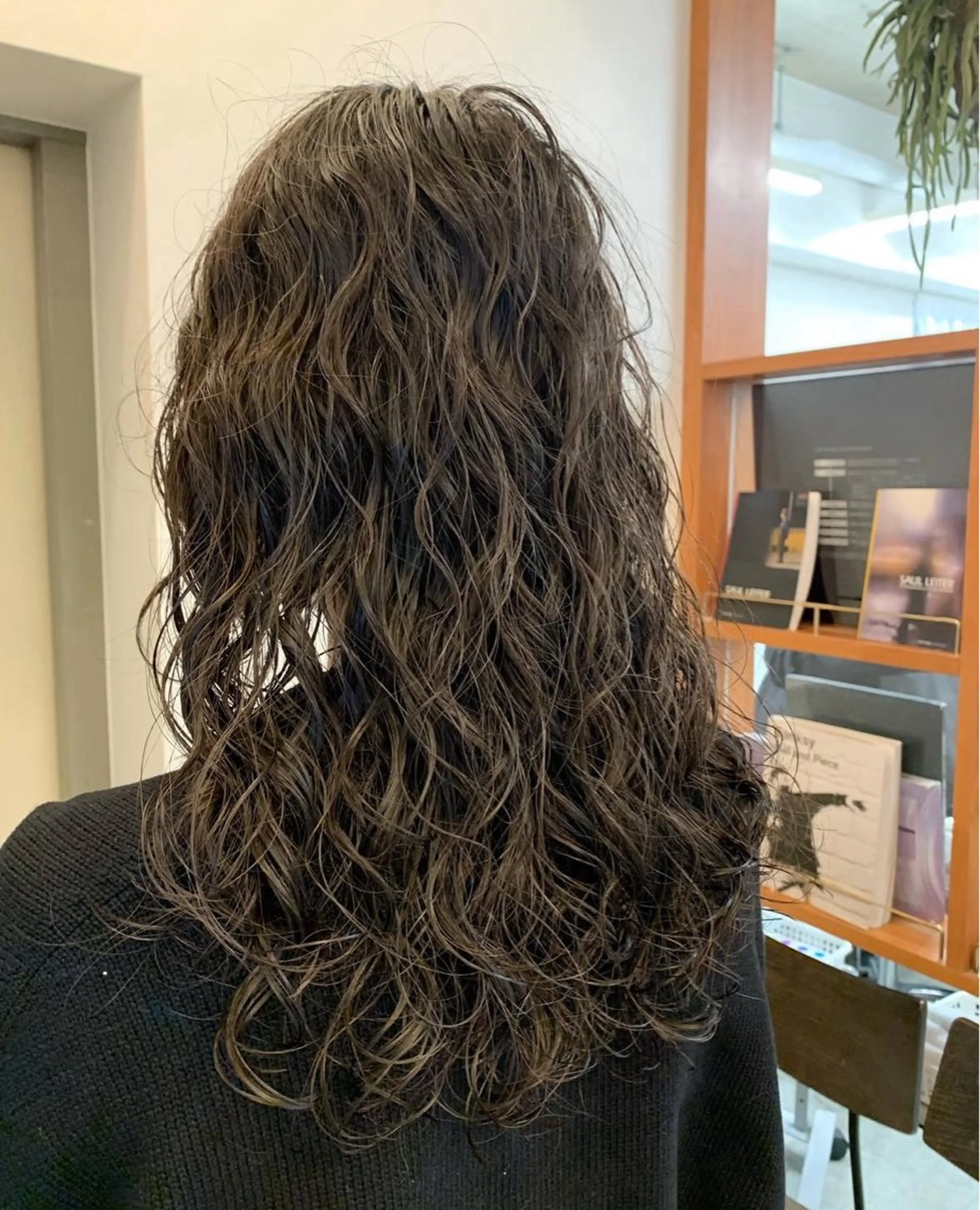 ロング パーマ 赤熊 咲良 🦔ྀིのヘアスタイル