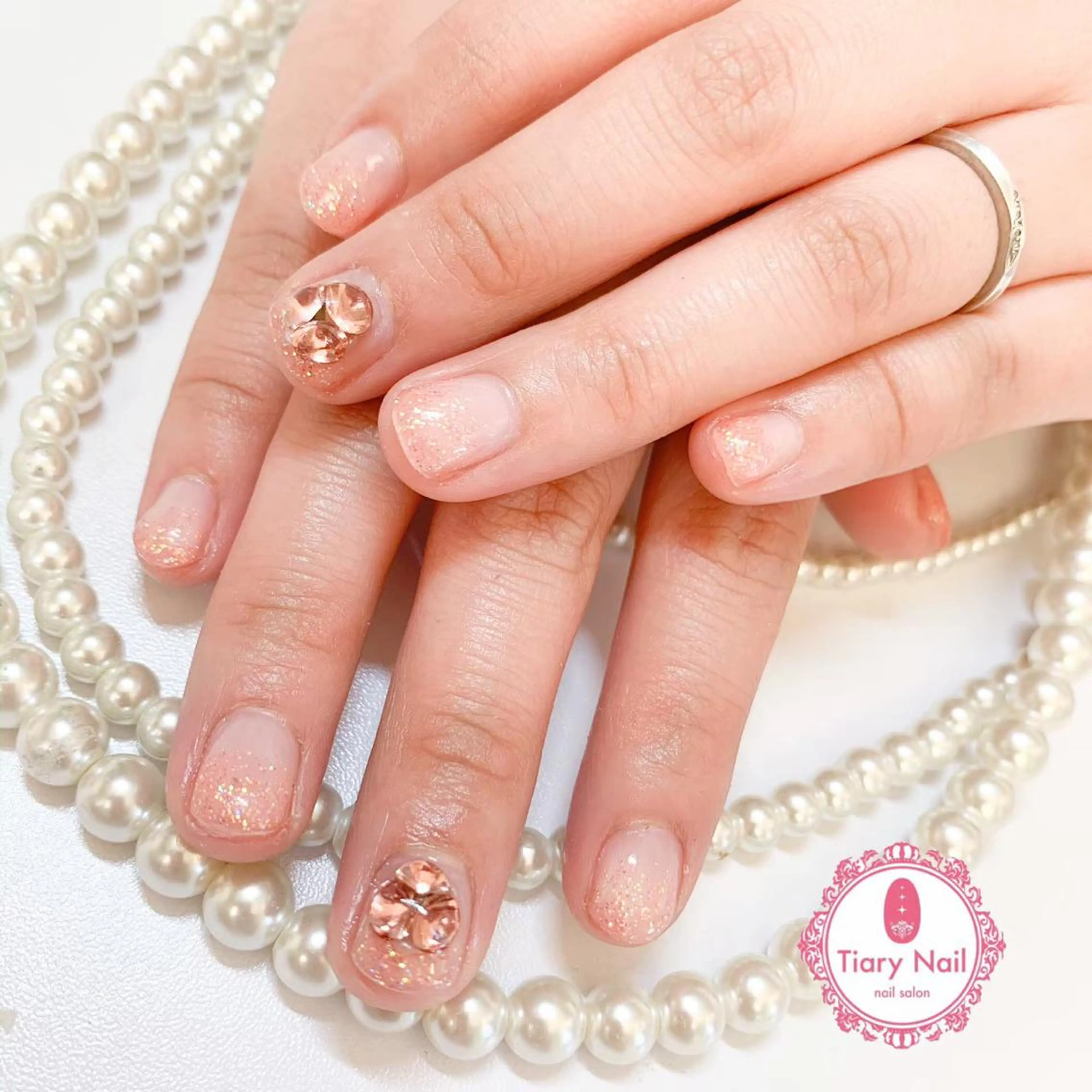 ネイル 💗🪽Tiary Nail🪽💗のネイルデザイン