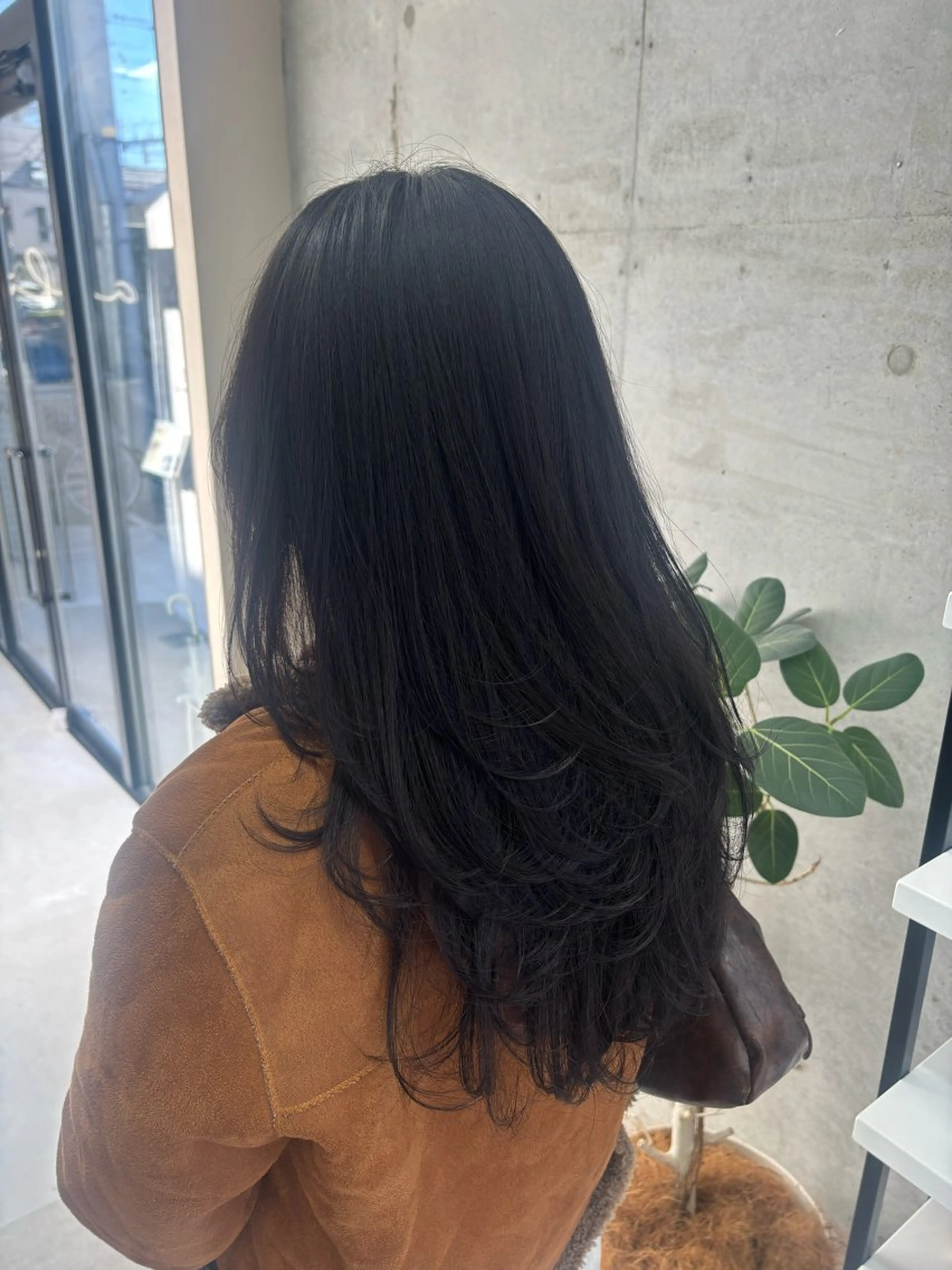 ロング rise/レイヤー／ ダブルカラーのヘアスタイル