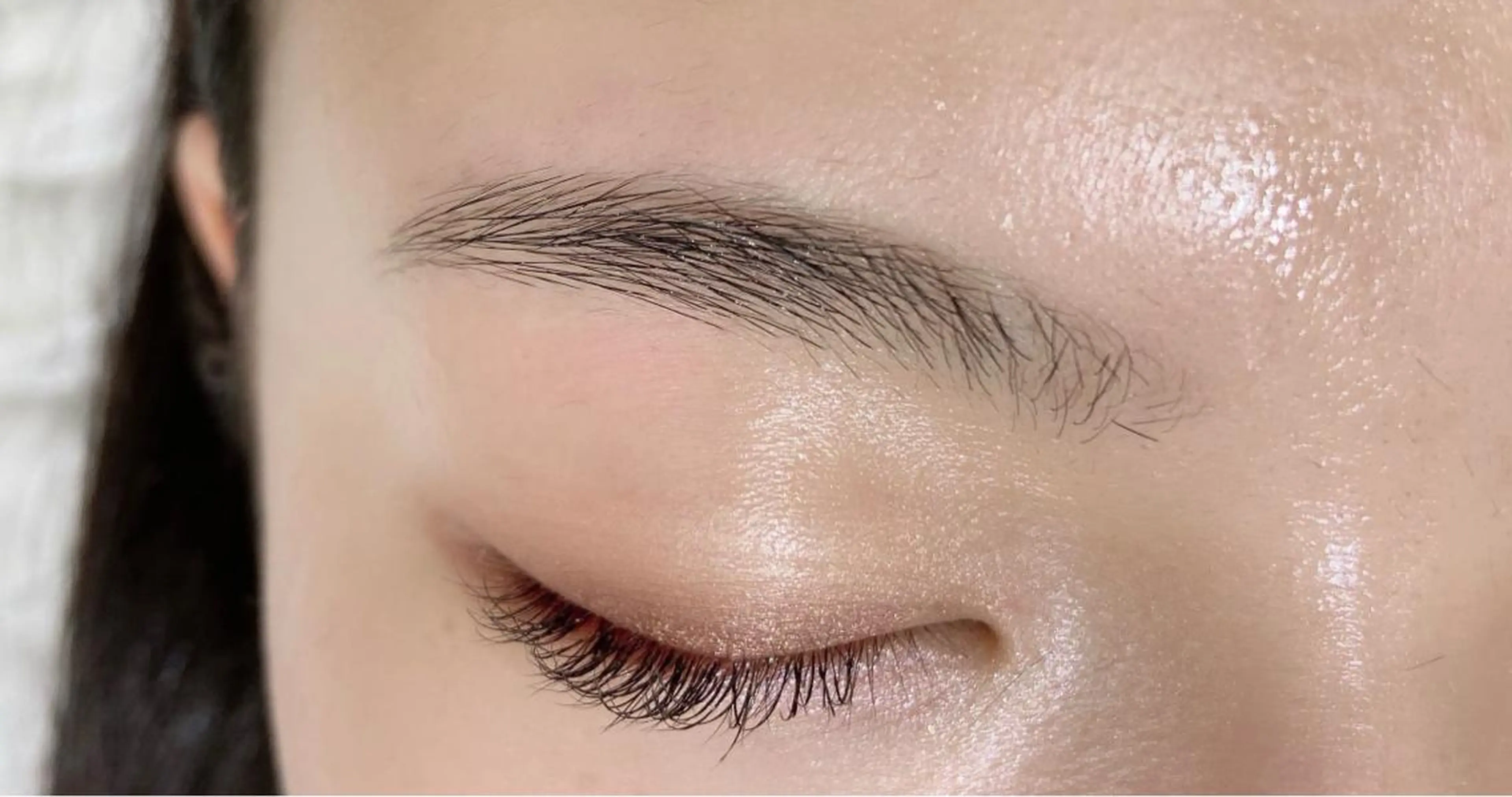 アイブロウスタイリングの写真