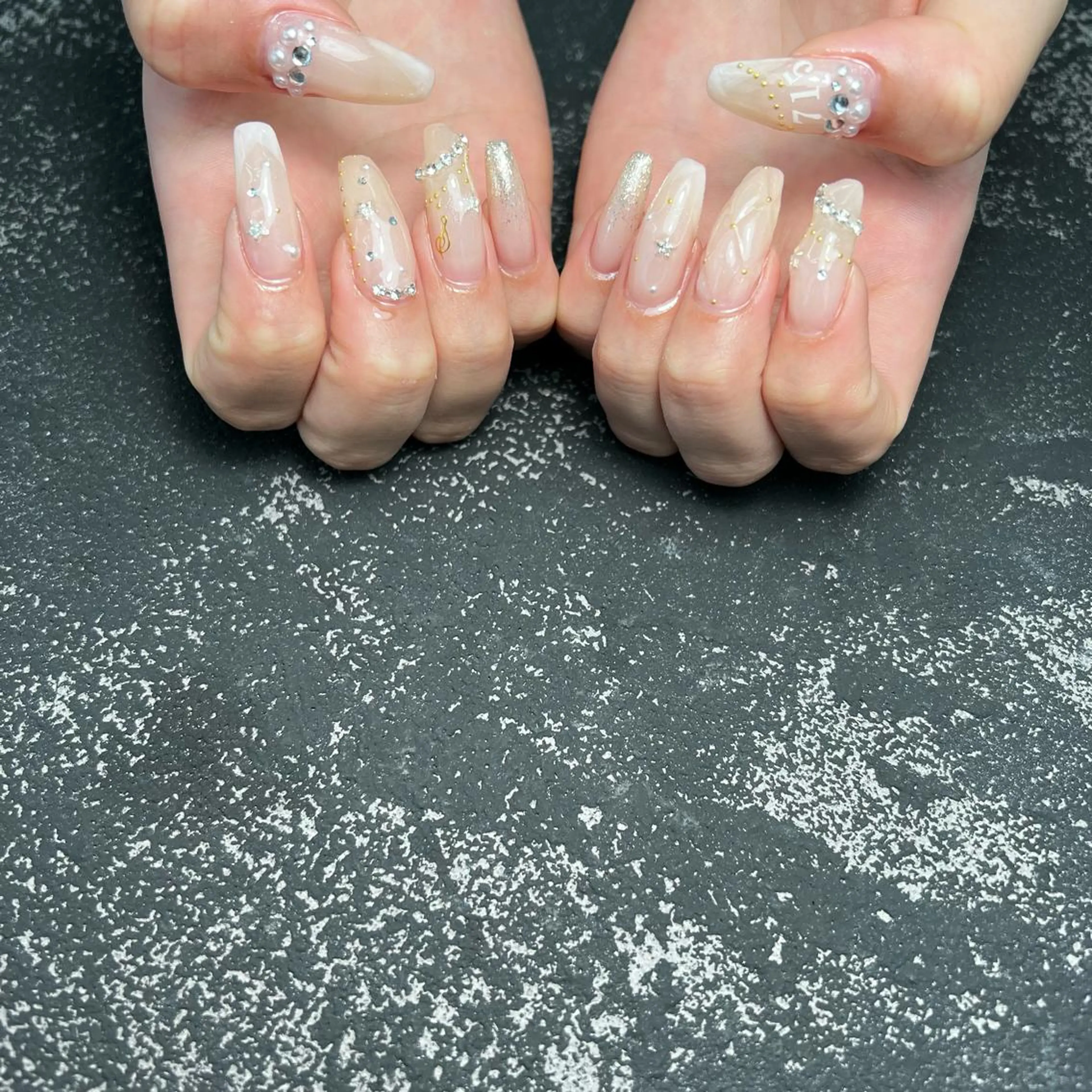 ロング Nailsalon Reoのネイルデザイン