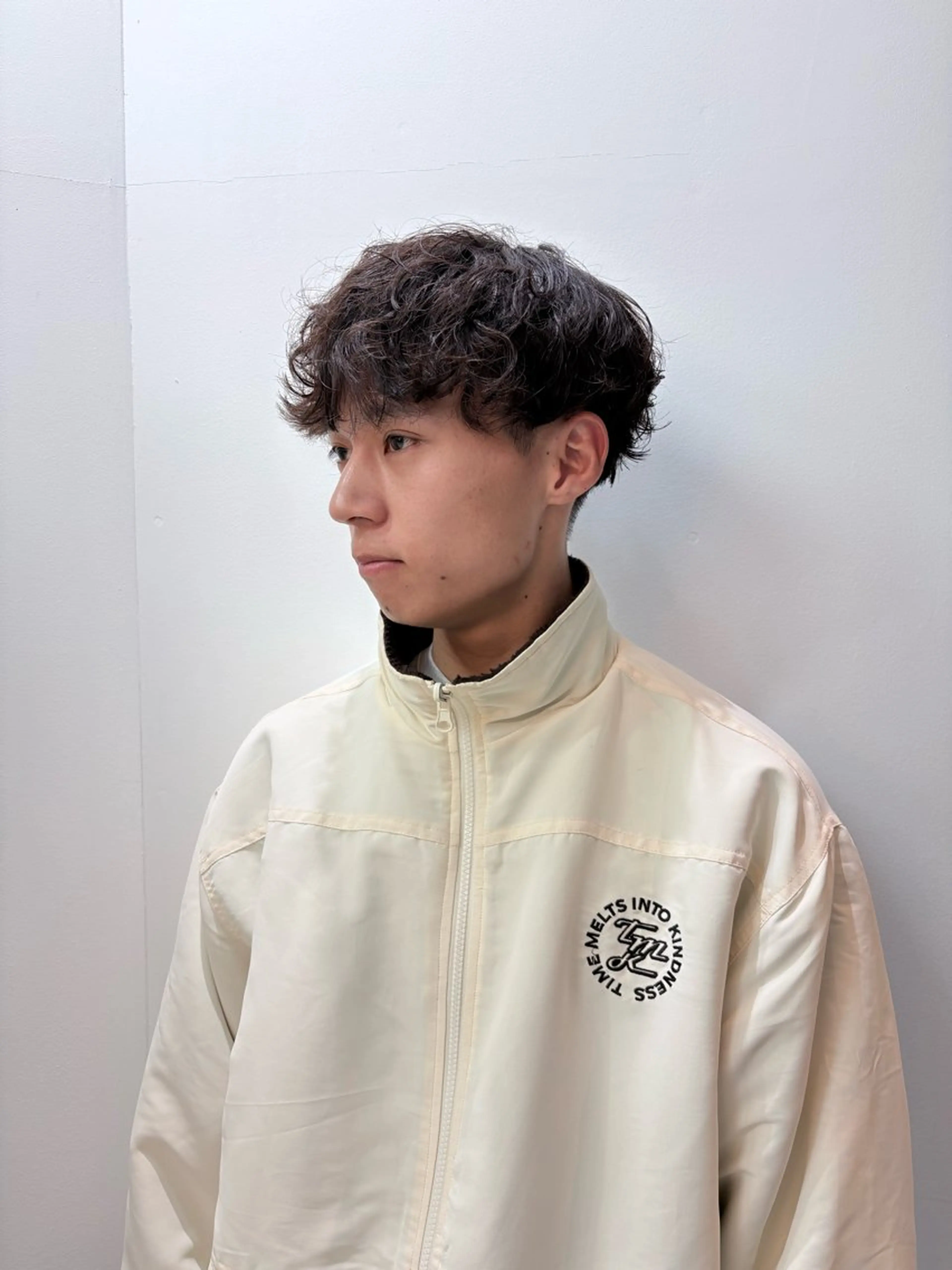 パーマ メンズ カット パーマ トリートメント 高明度ハイトーン× ショート/莉音🧤のヘアスタイル