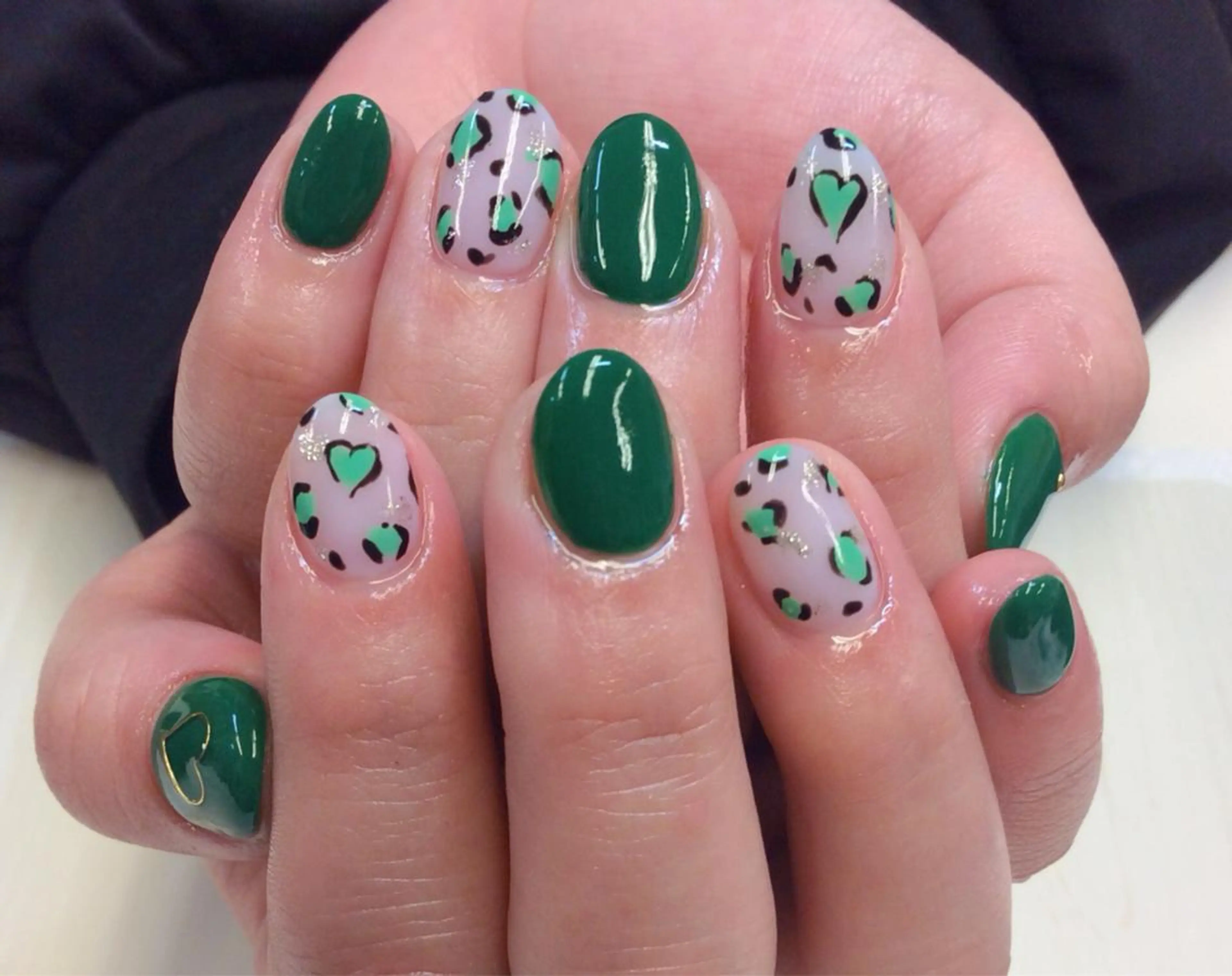 ネイル アートネイル 新橋 ルキナ スタッフのネイルデザイン