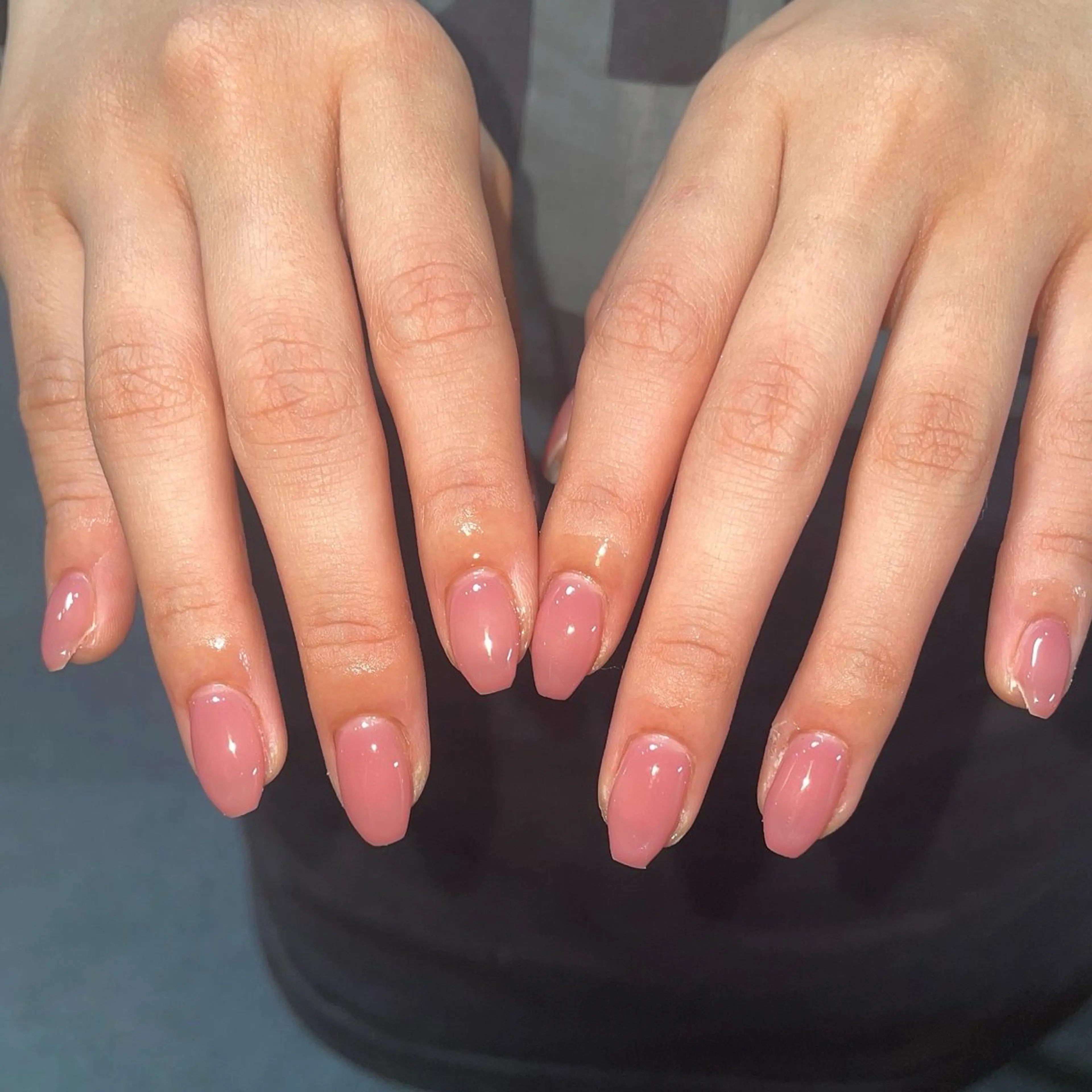 ネイル ガーリー ワンカラーネイル ピンク シンプルネイル ハンドネイル ハンドケア 🎀NAIL🎀 AI🪄︎︎◝✩のネイルデザイン